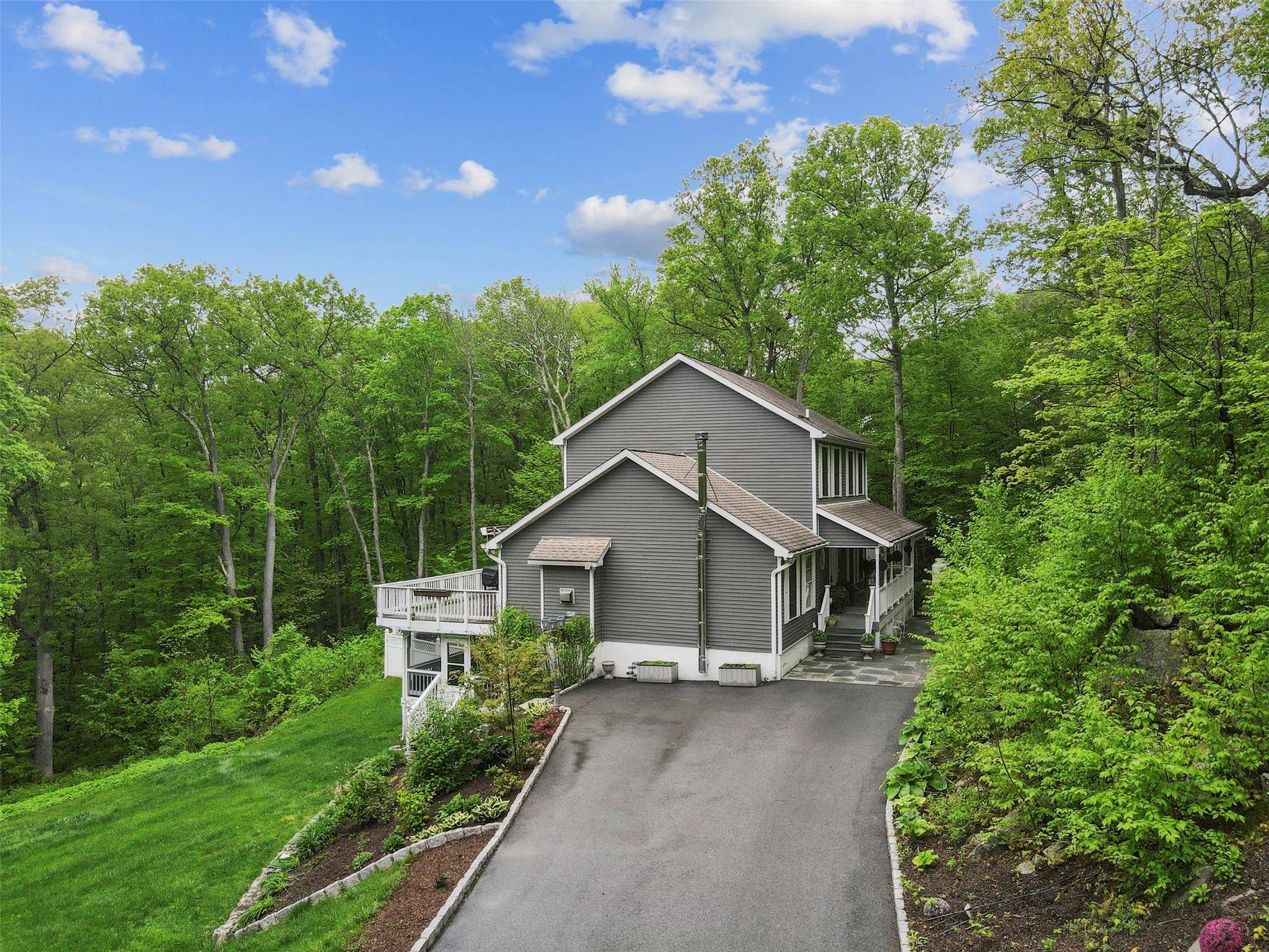 Cold Spring, NY 10516,25 Crest RD