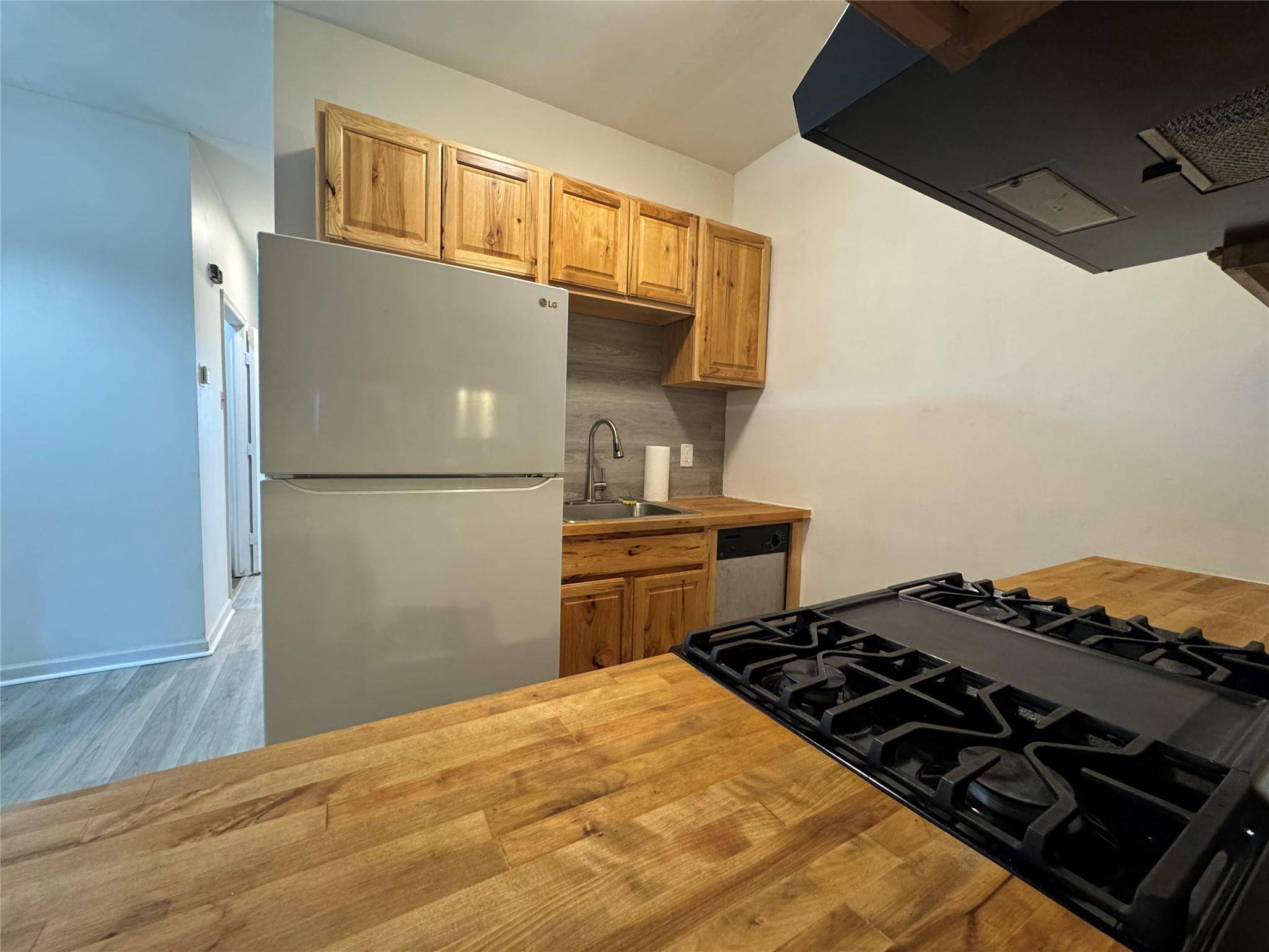Port Jervis, NY 12771,39 St ST #22