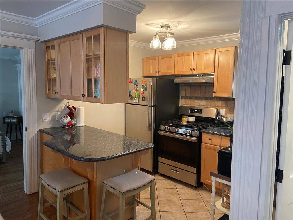 Pleasantville, NY 10570,224 Bedford RD