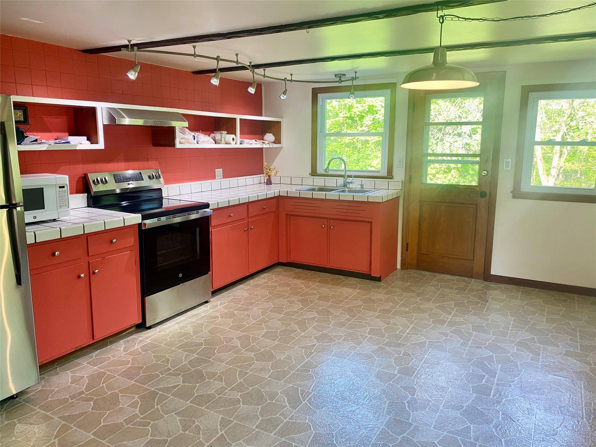 Pawling, NY 12564,244 Old Pawling RD