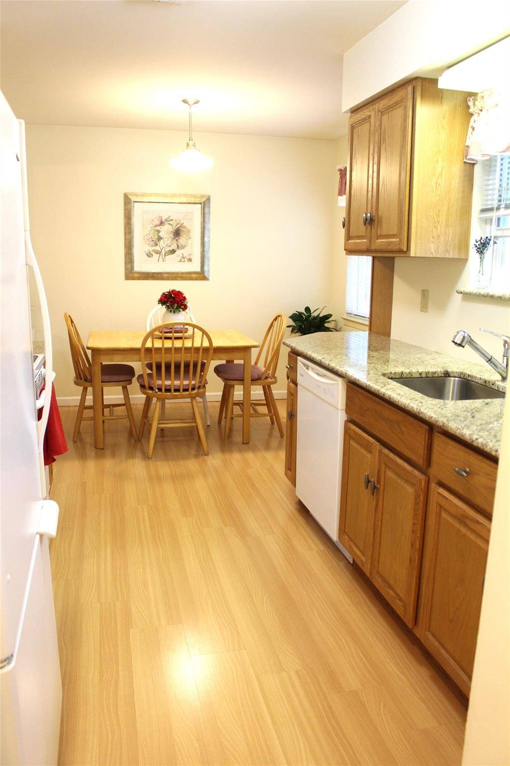 Sayville, NY 11782,127 Revere DR