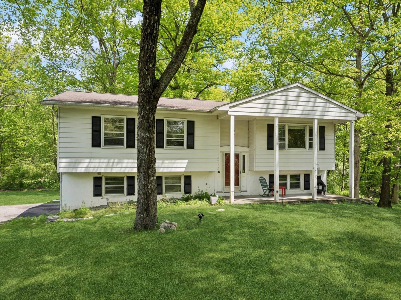 Hyde Park, NY 12538,26 Woodland CIR