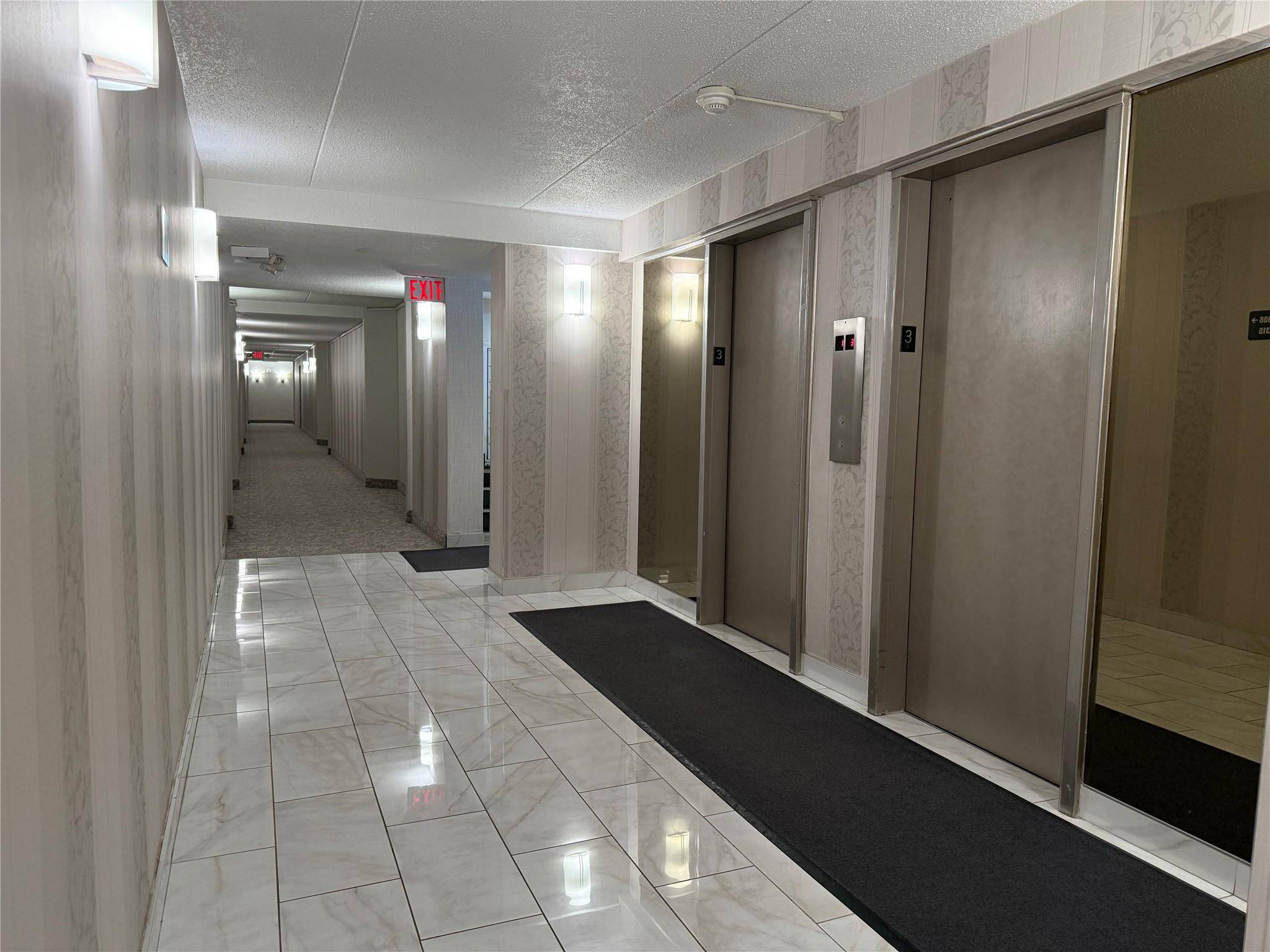 Hartsdale, NY 10530,300 High Point DR #308