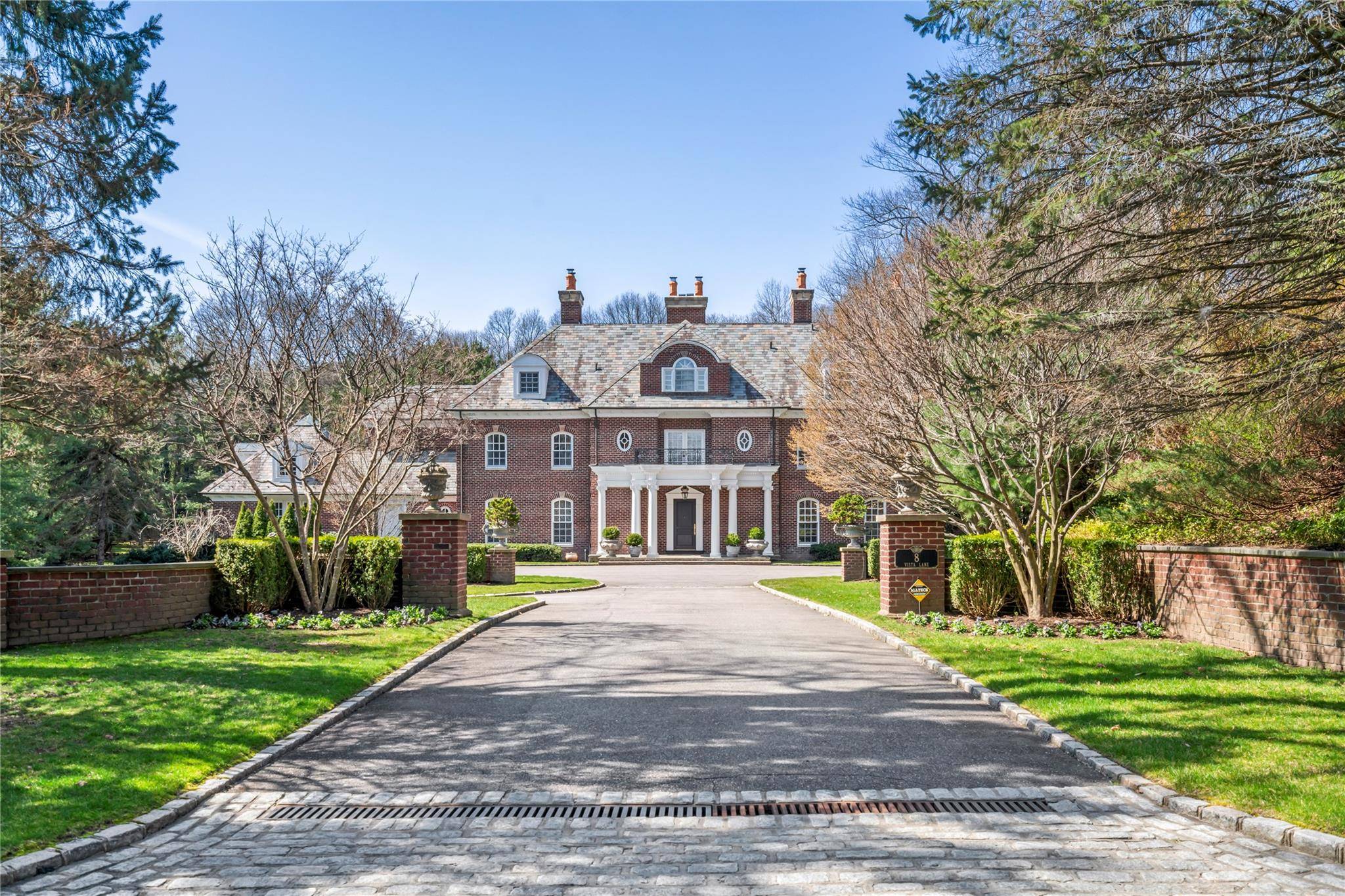 Brookville, NY 11545,8 Vista LN