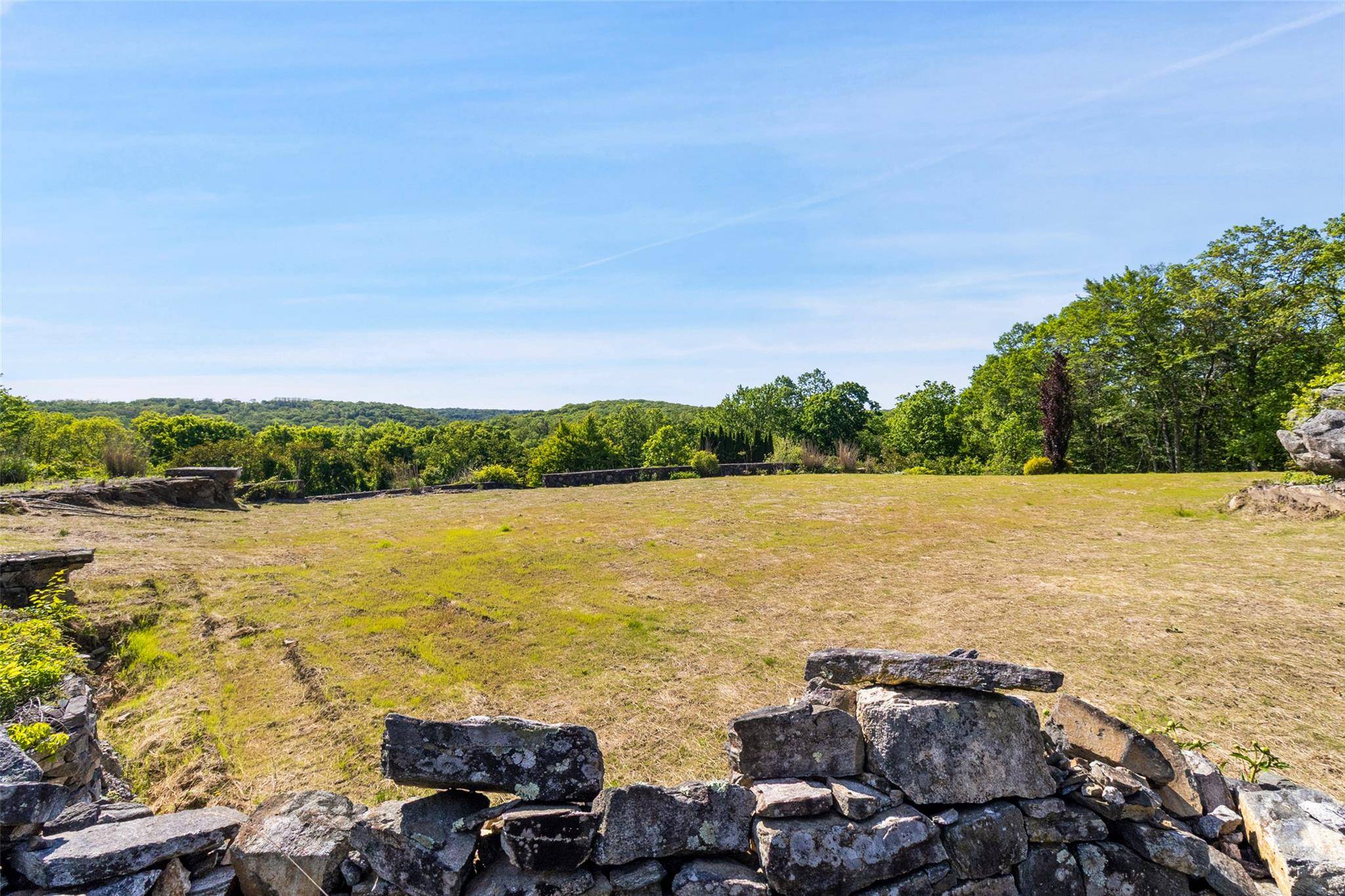 Katonah, NY 10536,371-383 Pea Pond RD