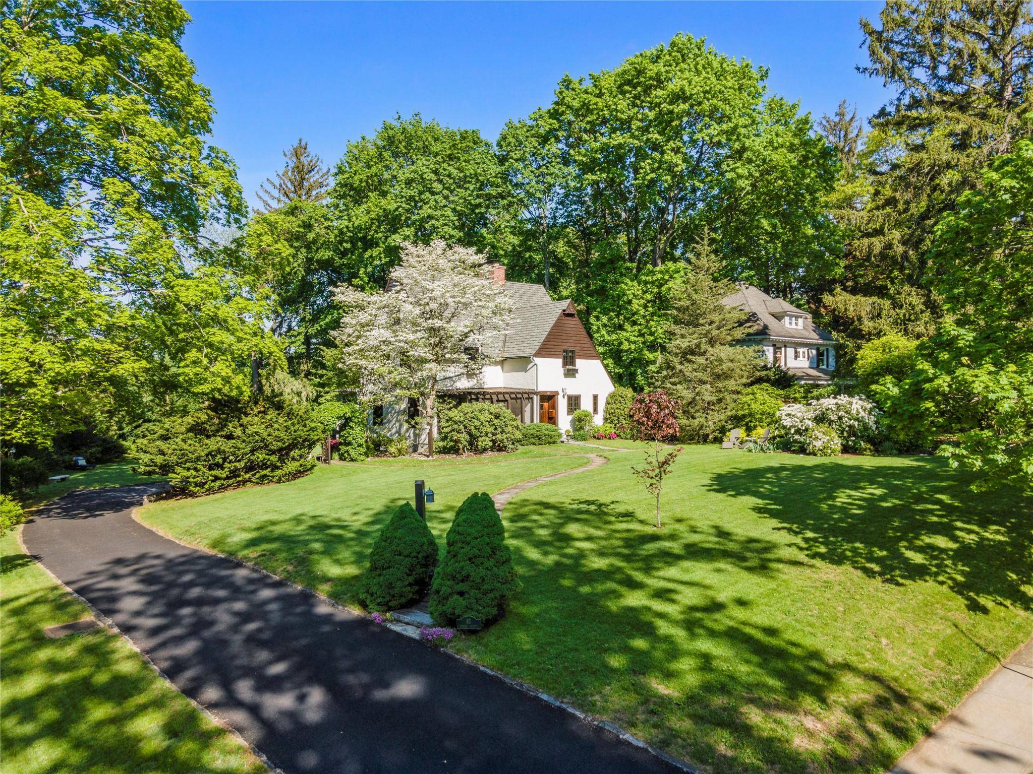 Mount Kisco, NY 10549,42 Croton AVE