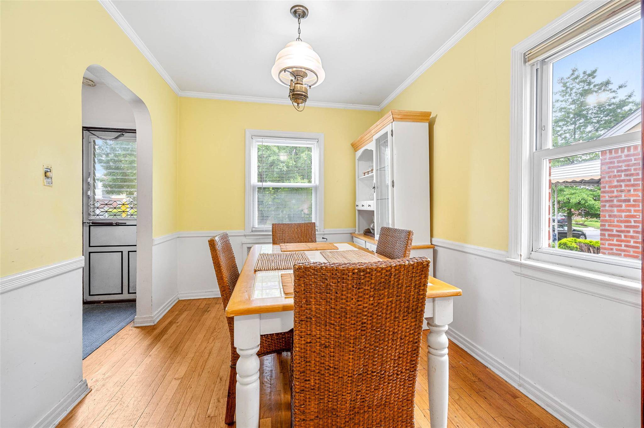 Laurelton, NY 11422,121-32 234th ST