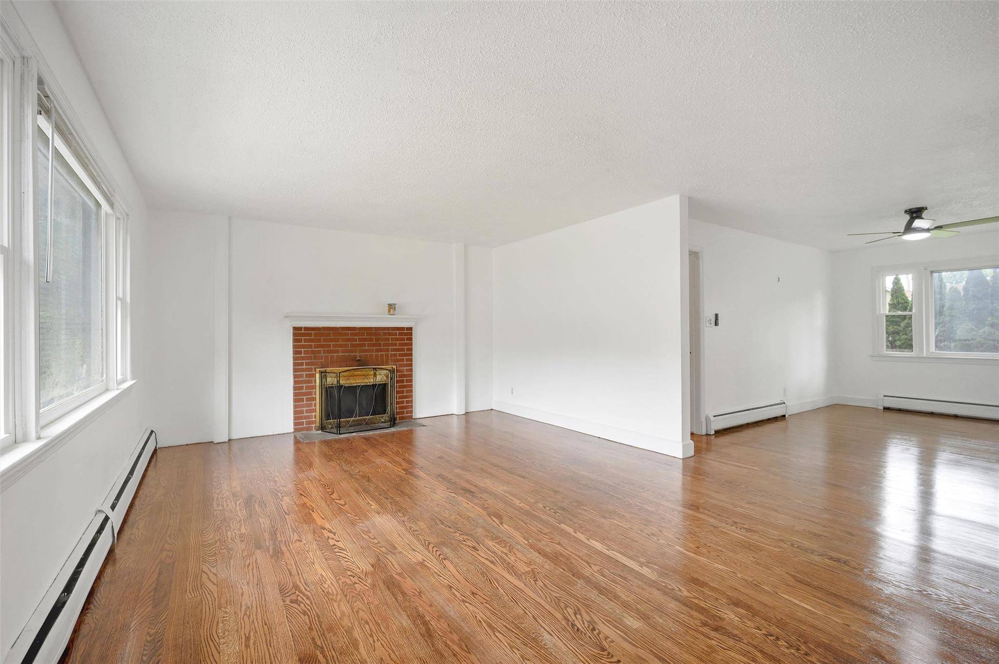 Poughkeepsie, NY 12603,513 Vassar RD
