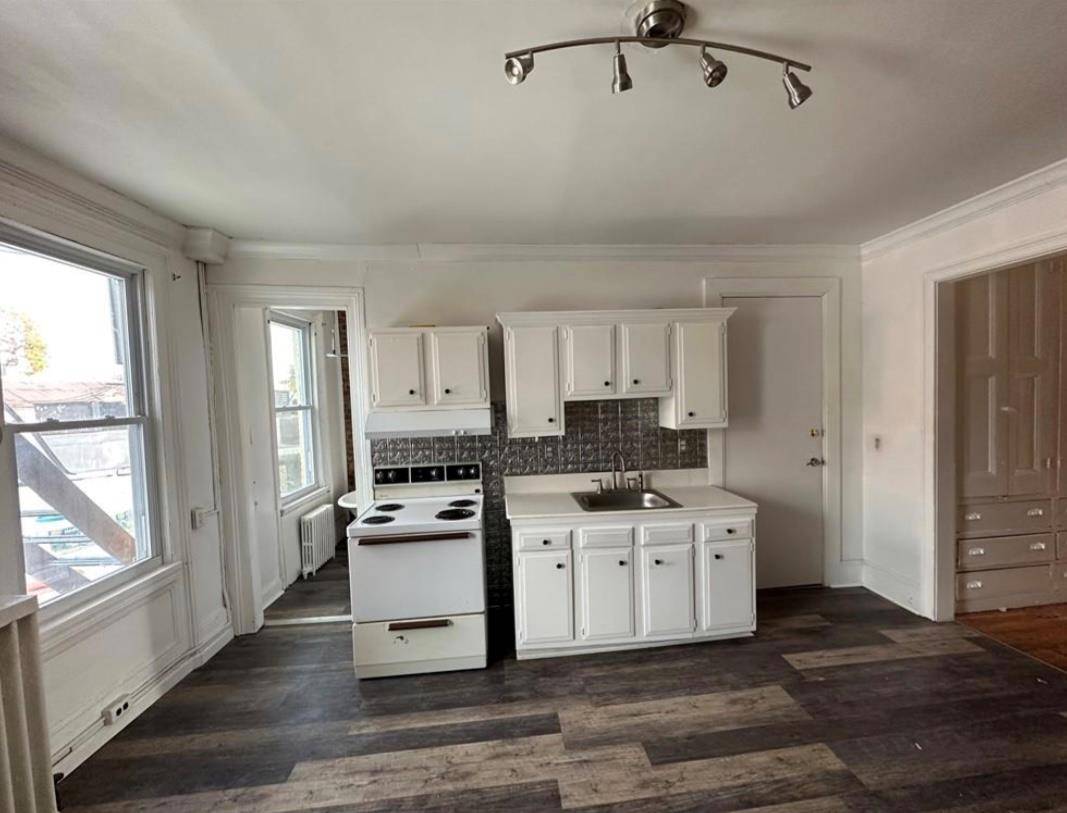 Nyack, NY 10960,118A #1 Main ST