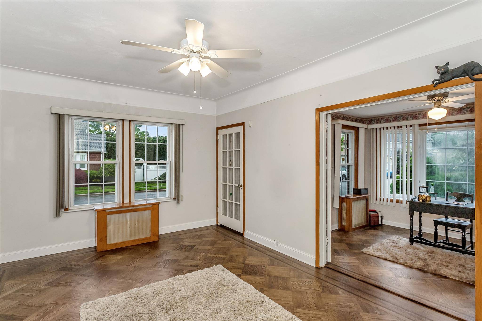 Hicksville, NY 11801,52 Charles ST