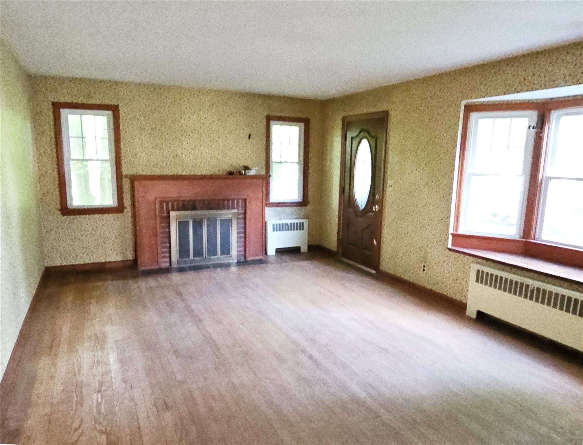 Brewster, NY 10509,233 Peaceable Hill RD
