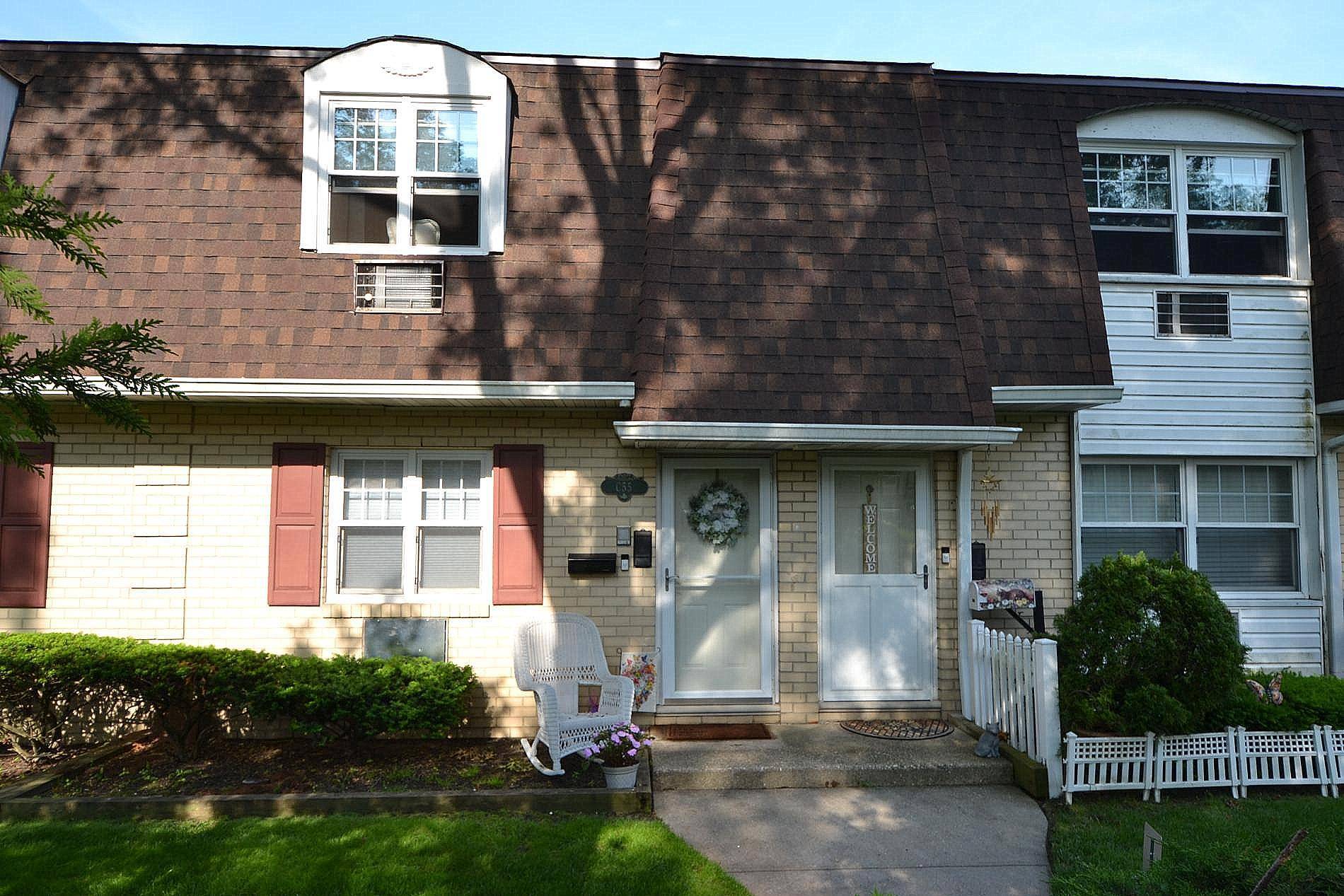 Holtsville, NY 11742,10 Glen Hollow DR #C55