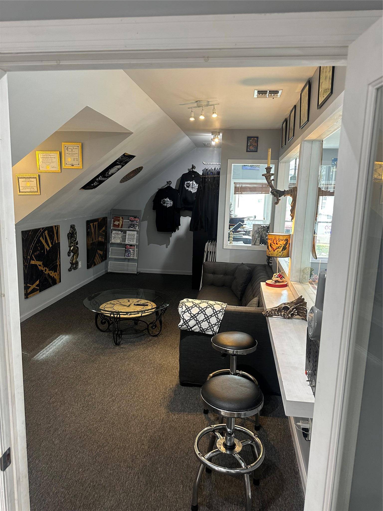 Sayville, NY 11782,Address not disclosed