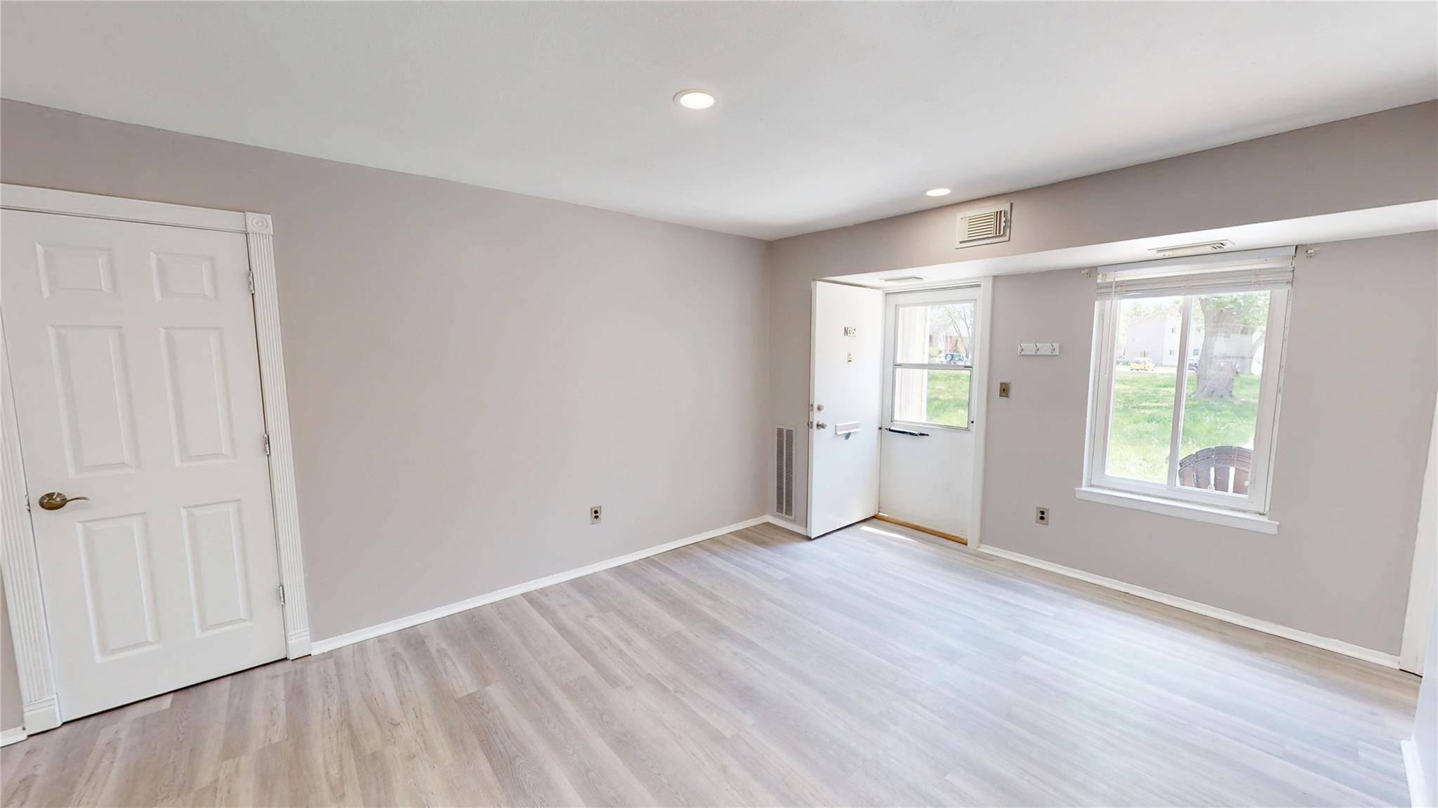 Coram, NY 11727,35 Navajo CT #35