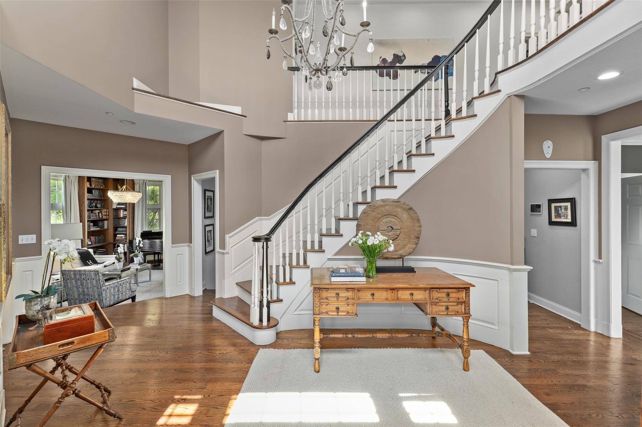 Mount Kisco, NY 10549,2 Cerf LN
