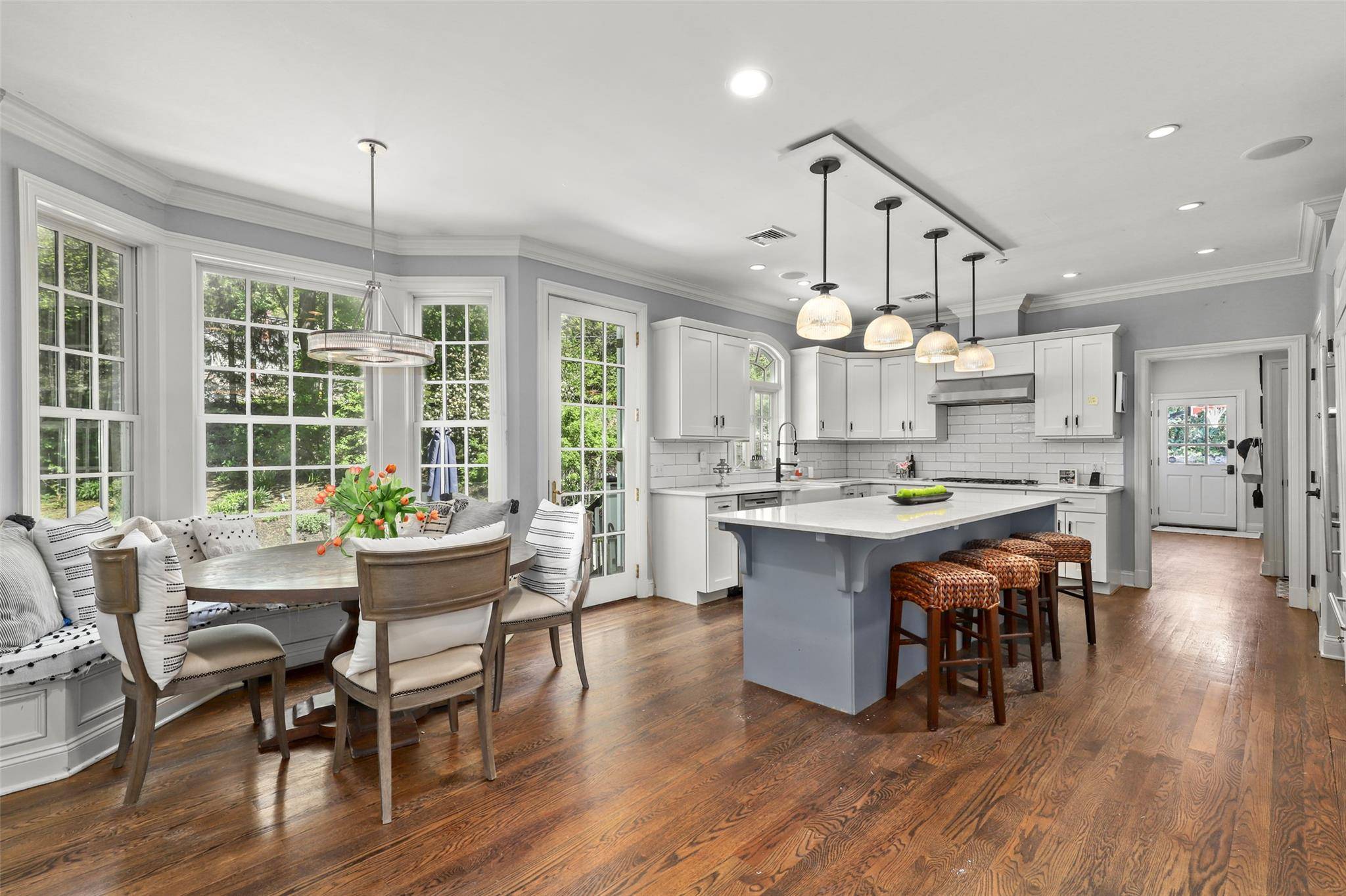 Mount Kisco, NY 10549,2 Cerf LN