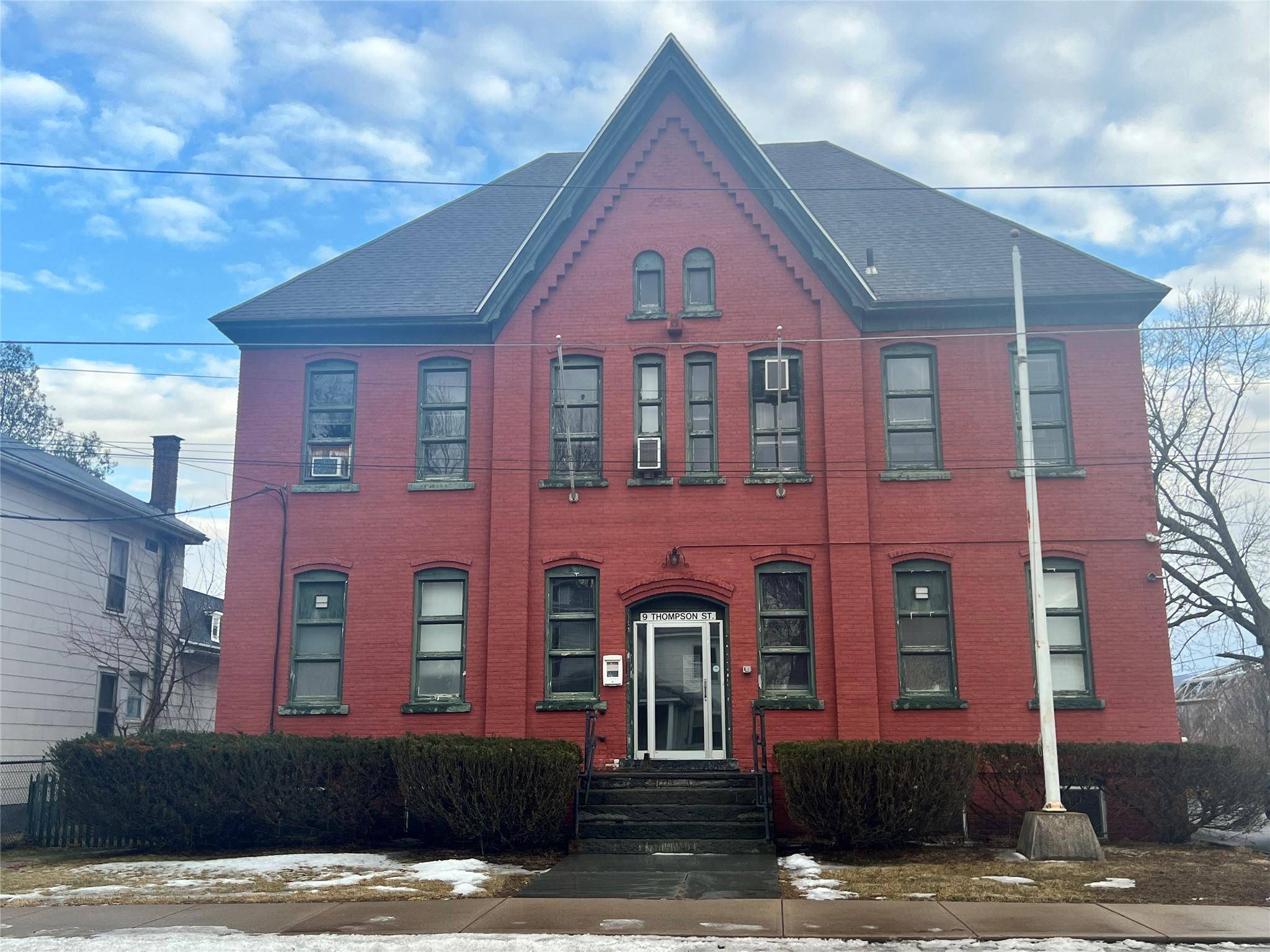 Port Jervis, NY 12771,9 Thompson ST