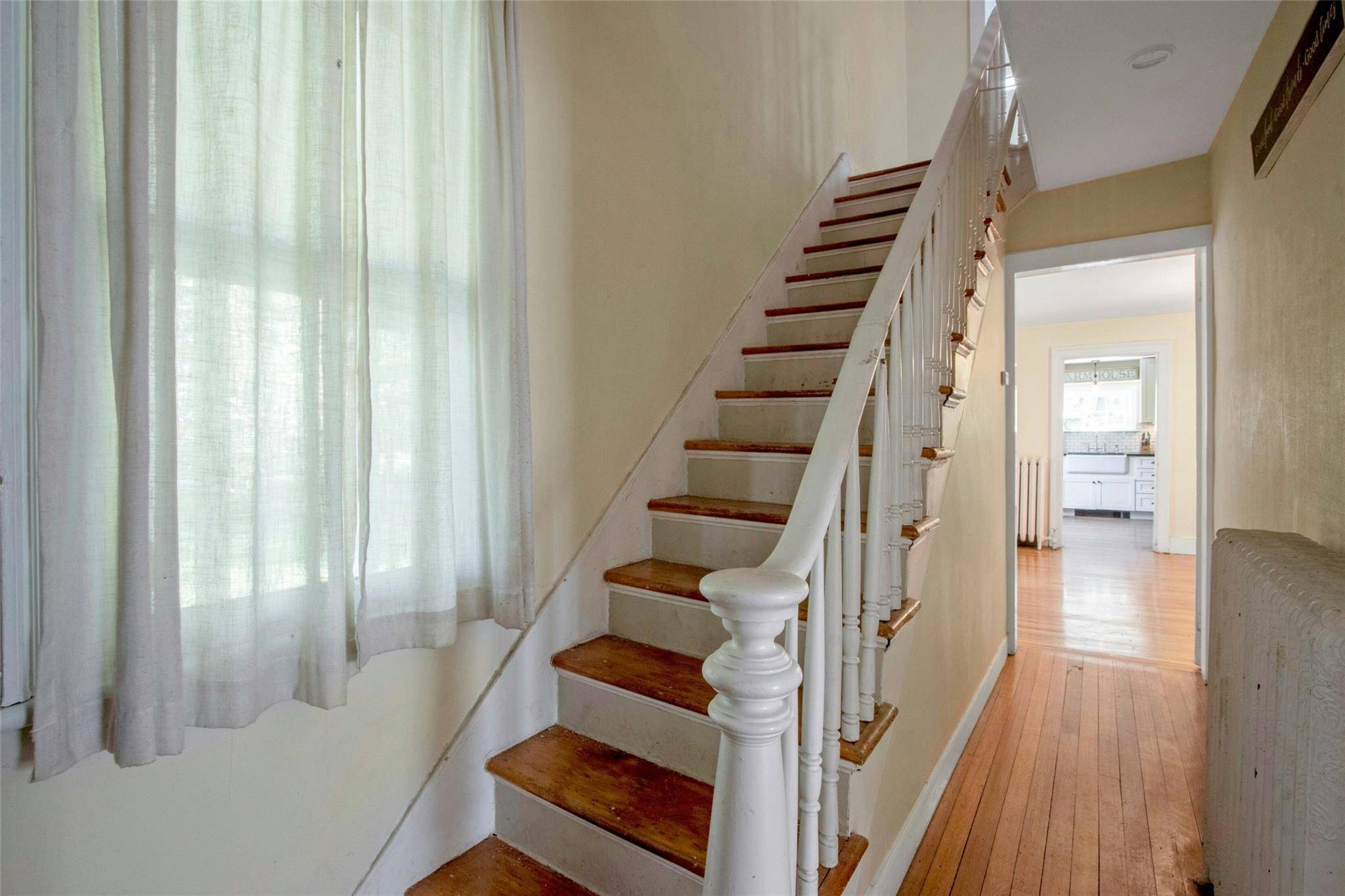Washingtonville, NY 10992,59 E Main ST
