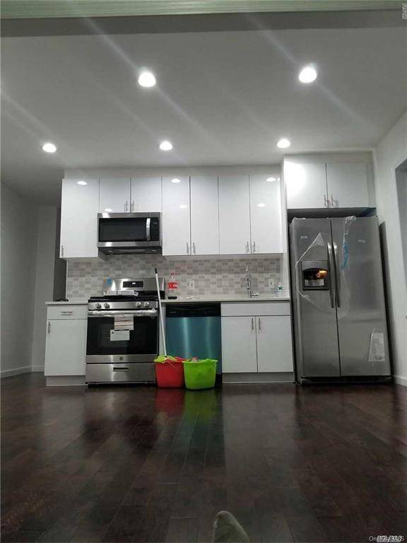 Jamaica, NY 11412,114-07 210 Street #1st Fl