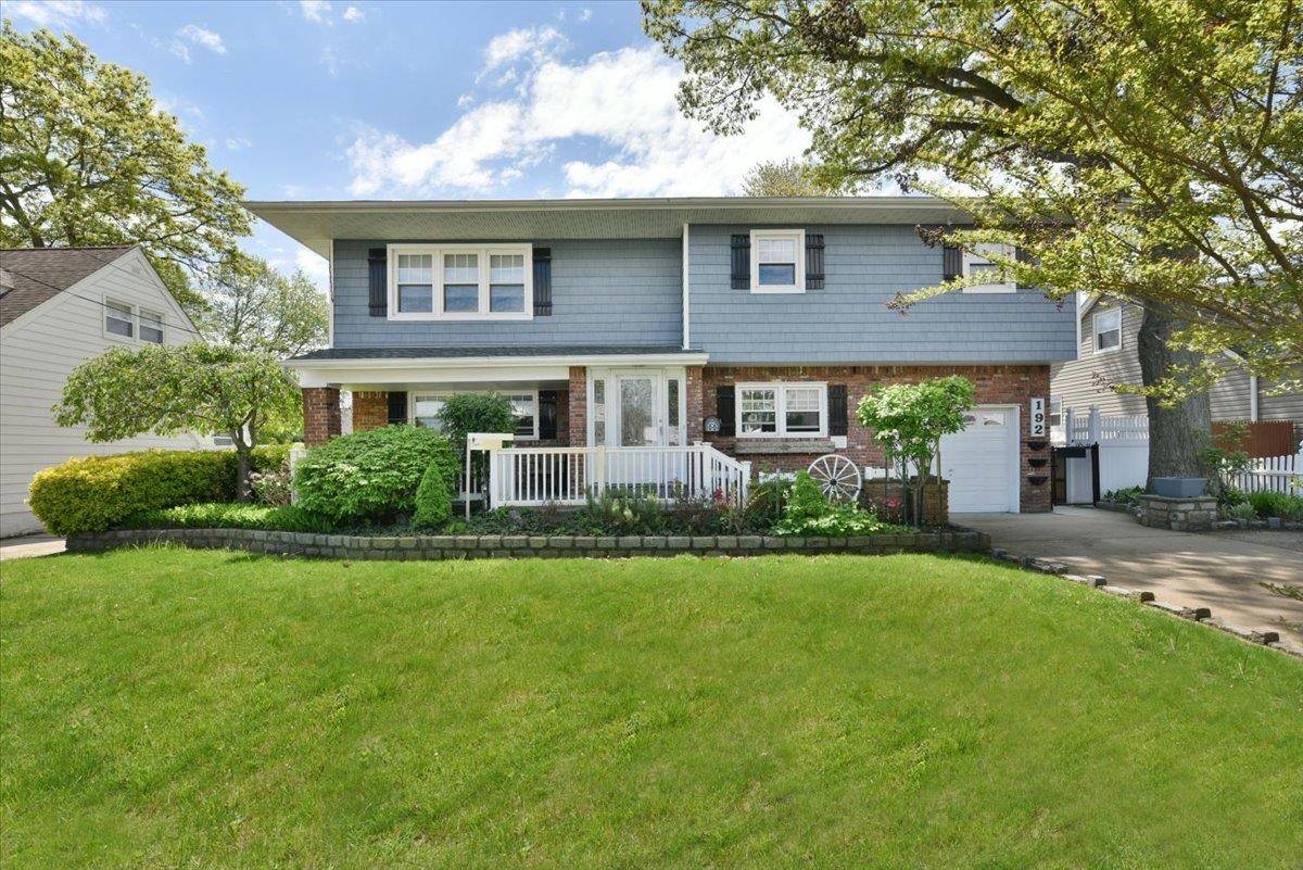 Massapequa, NY 11758,192 N Pine ST