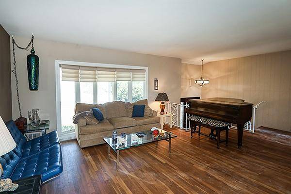 Smithtown, NY 11787,2 Ramondo LN