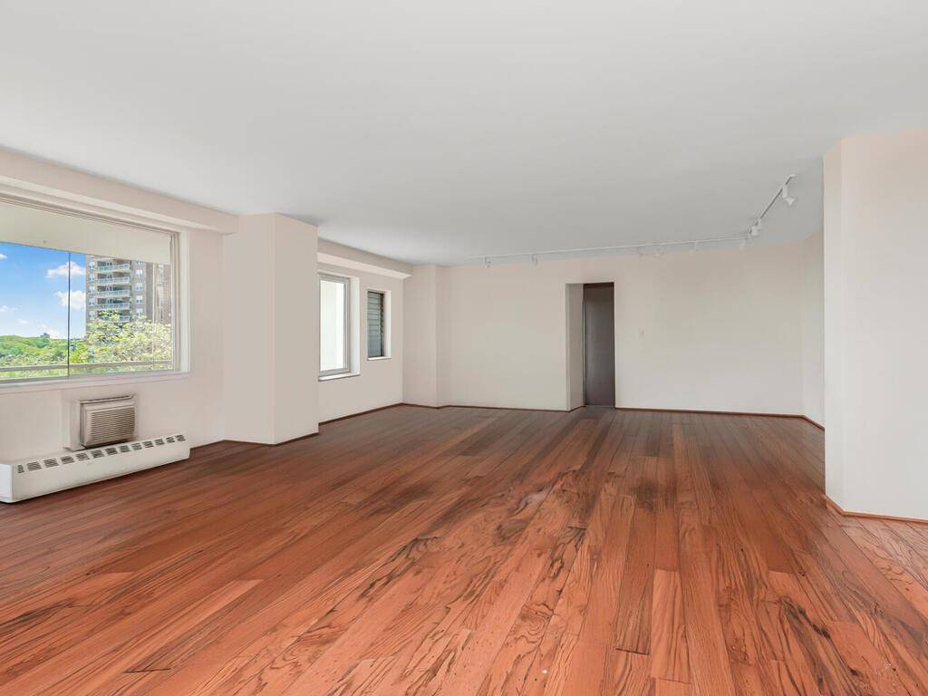 Bronx, NY 10471,5800 Arlington AVE #6DE