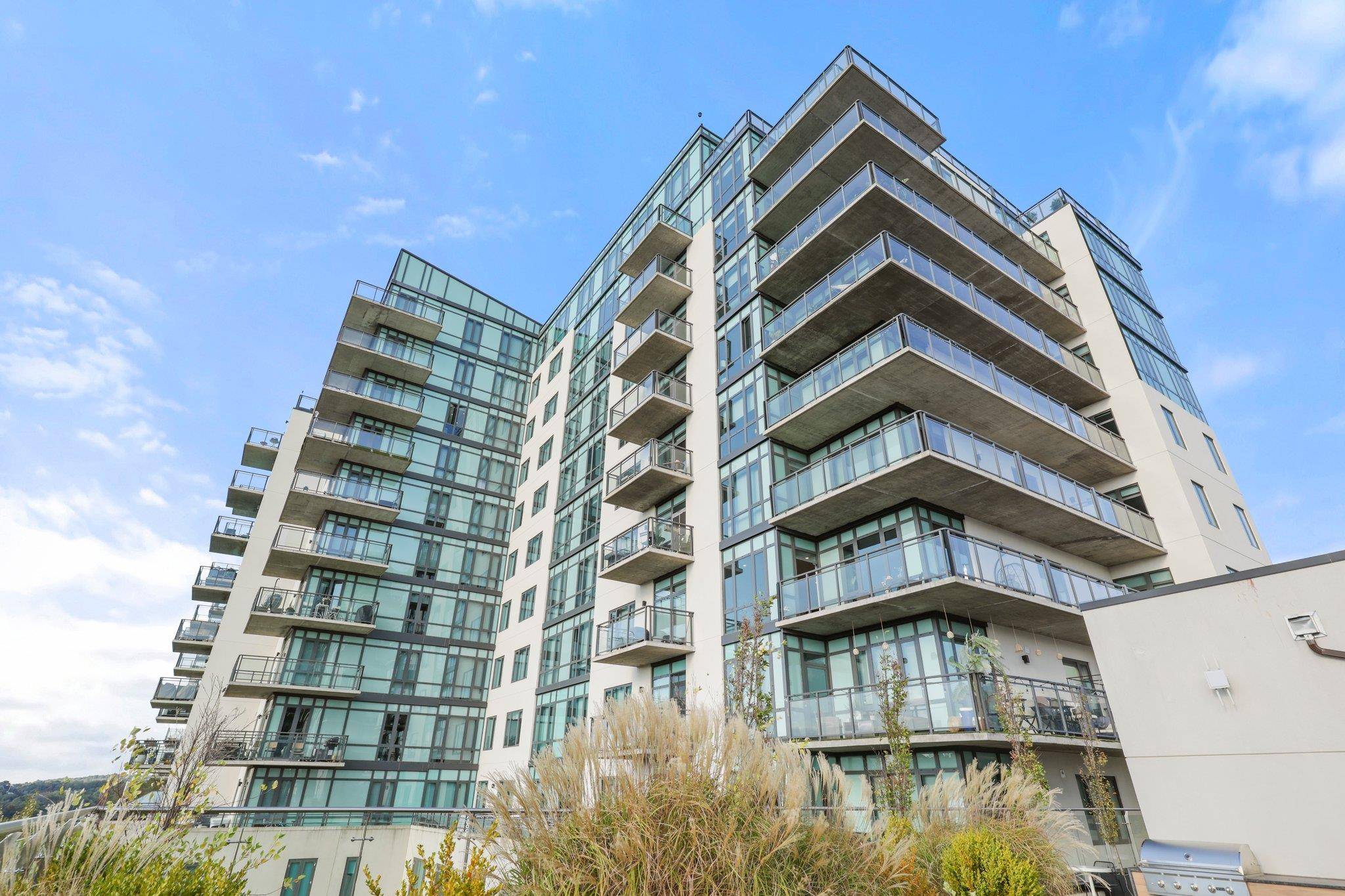 Yonkers, NY 10710,701 Ridge Hill BLVD #PHF