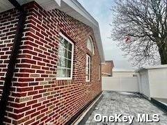 Fresh Meadows, NY 11366,164-34 77th AVE