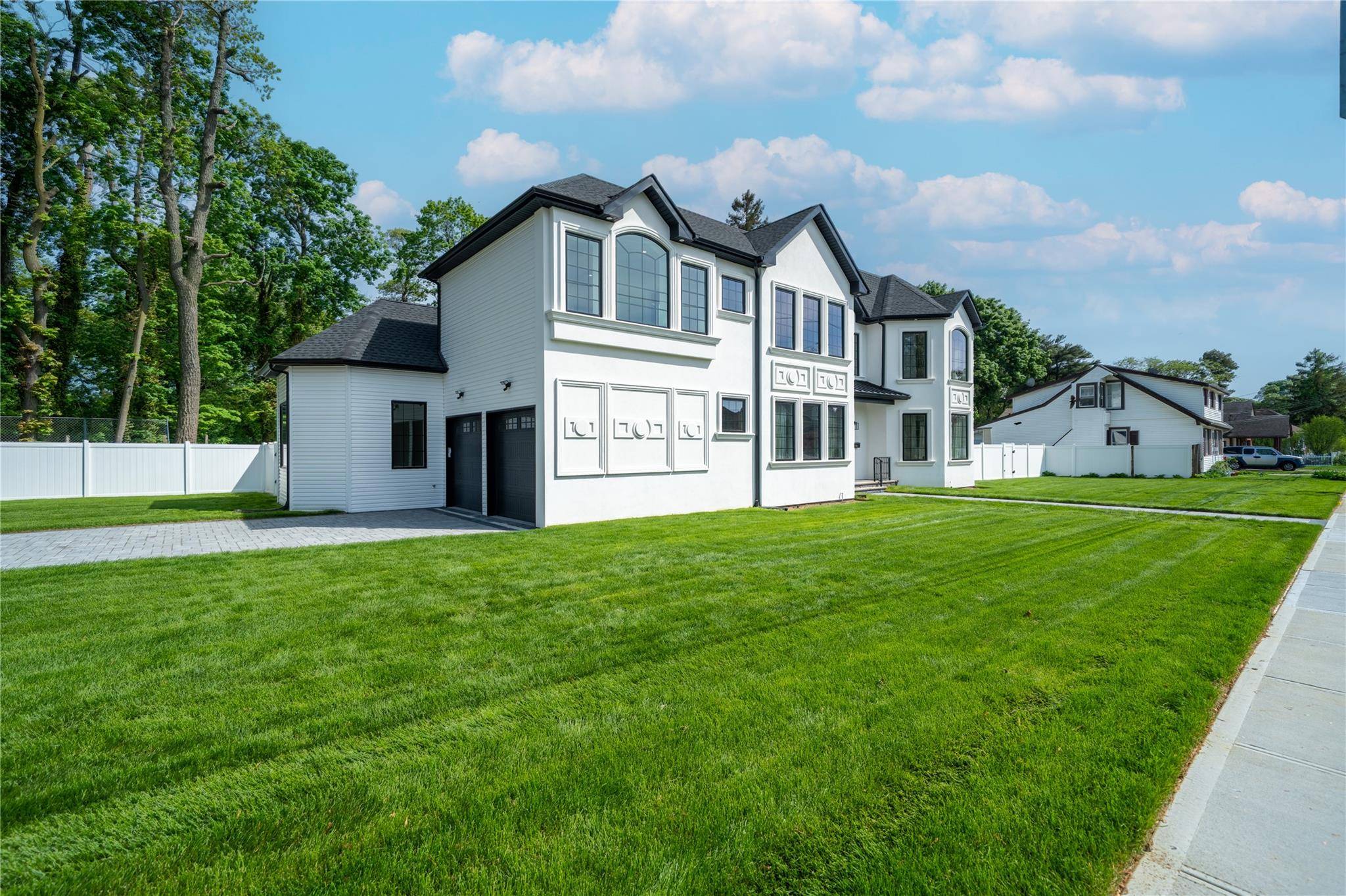 Rockville Centre, NY 11570,1259 Waterview DR