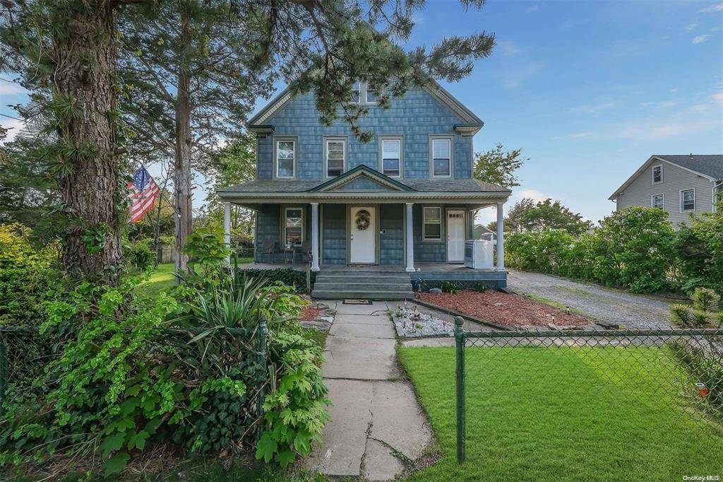 Islip, NY 11751,80 Monell AVE
