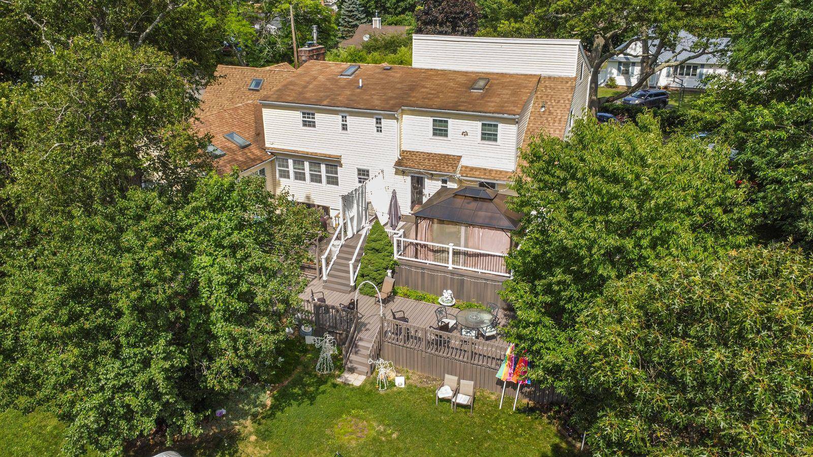 Ronkonkoma, NY 11779,7 Junior DR