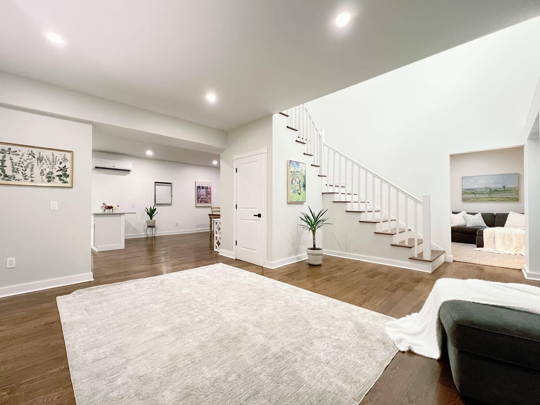 Marlboro, NY 12542,82 Hampton RD