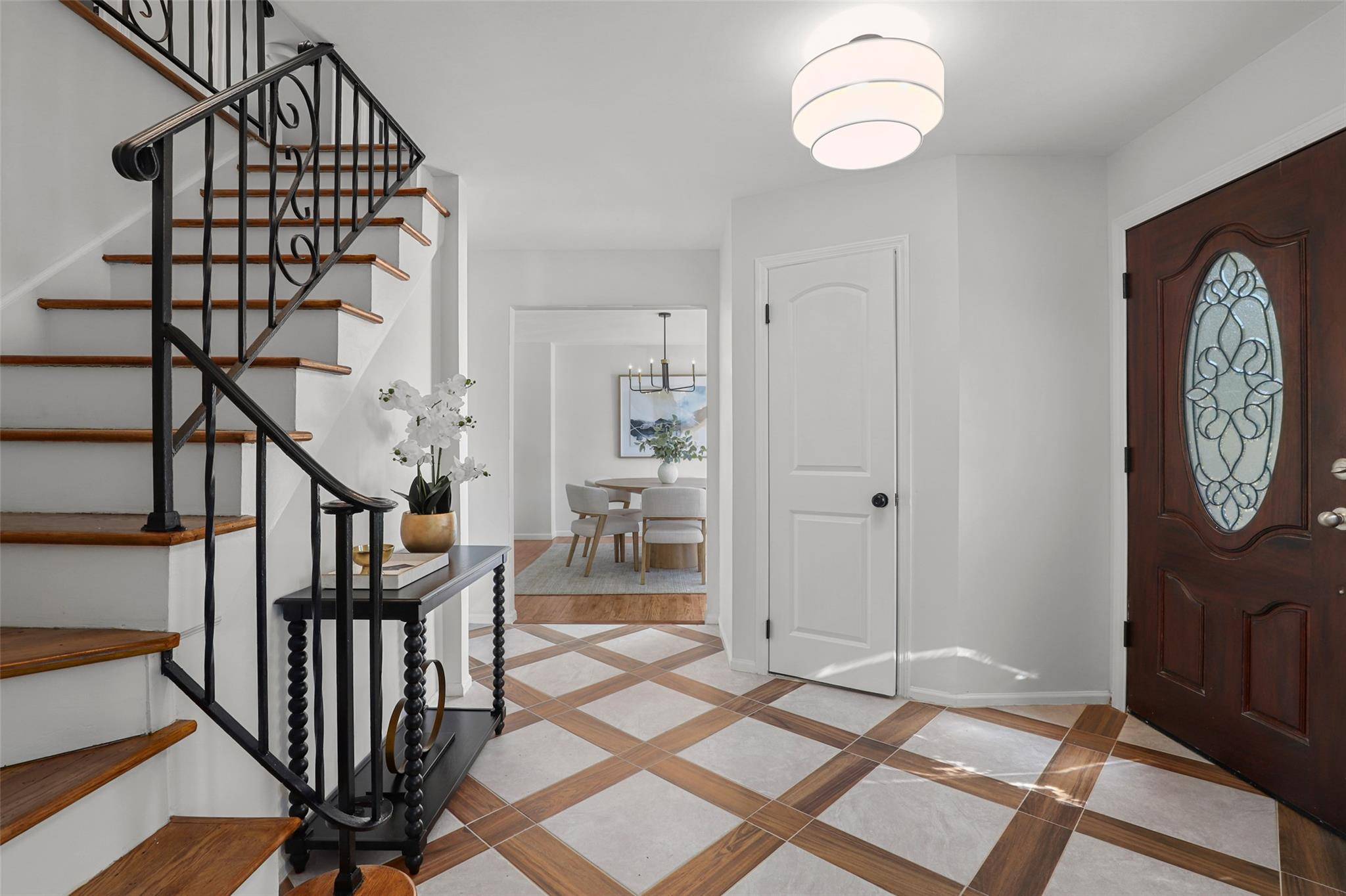 Scarsdale, NY 10583,63 Underhill RD