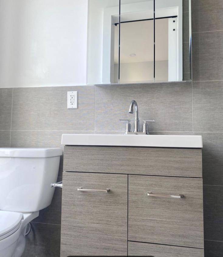 Brooklyn, NY 11222,192 Nassau AVE #2L