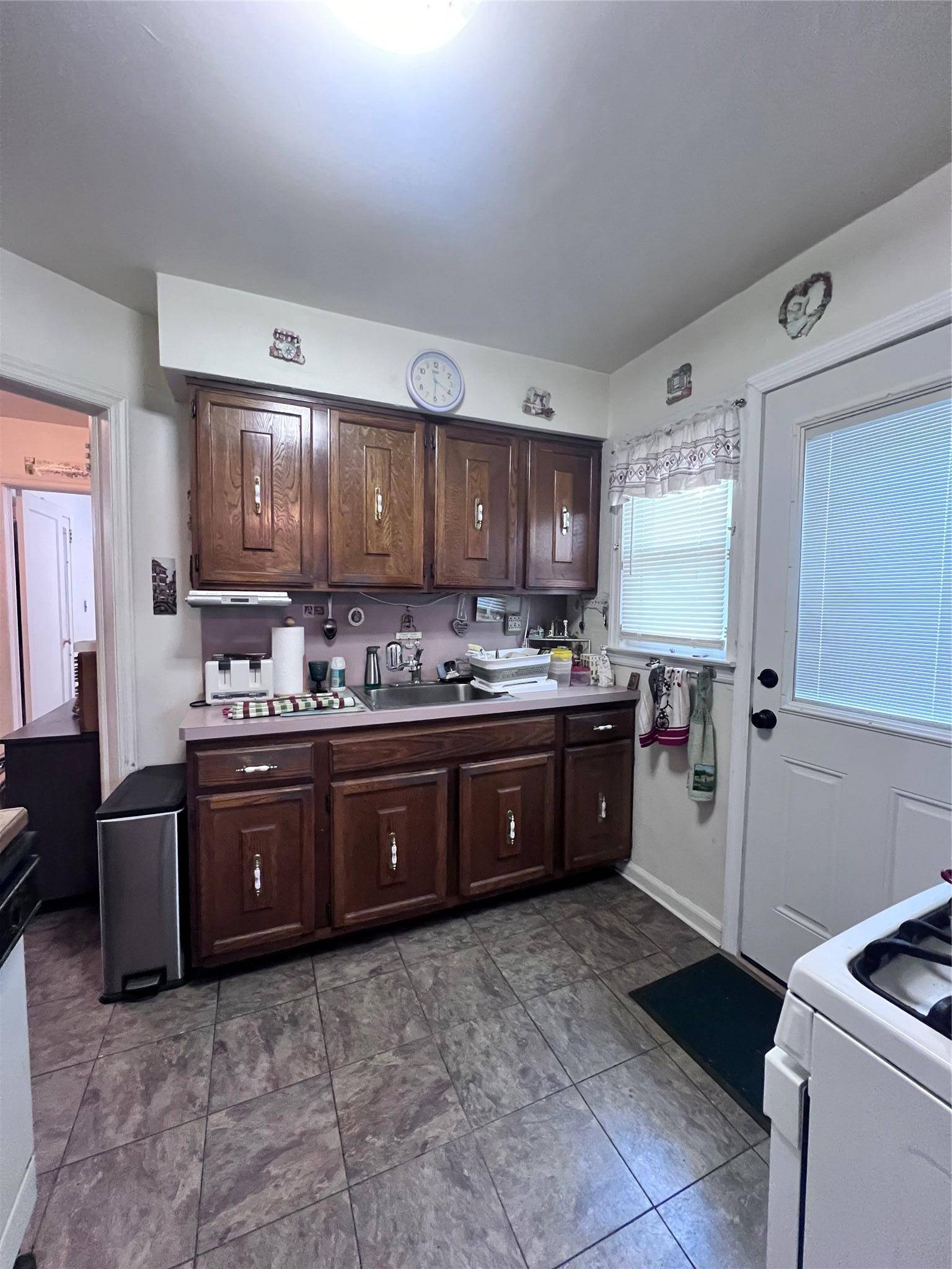 New Hyde Park, NY 11040,1639 Belmont AVE