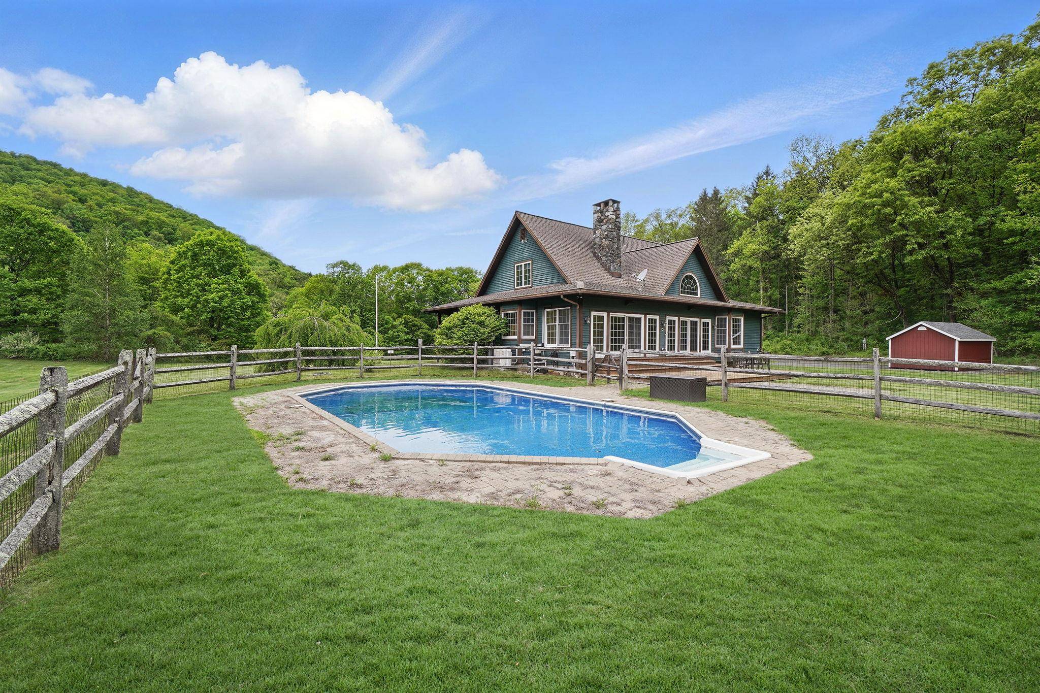 Wingdale, NY 12594,6843 Route 55