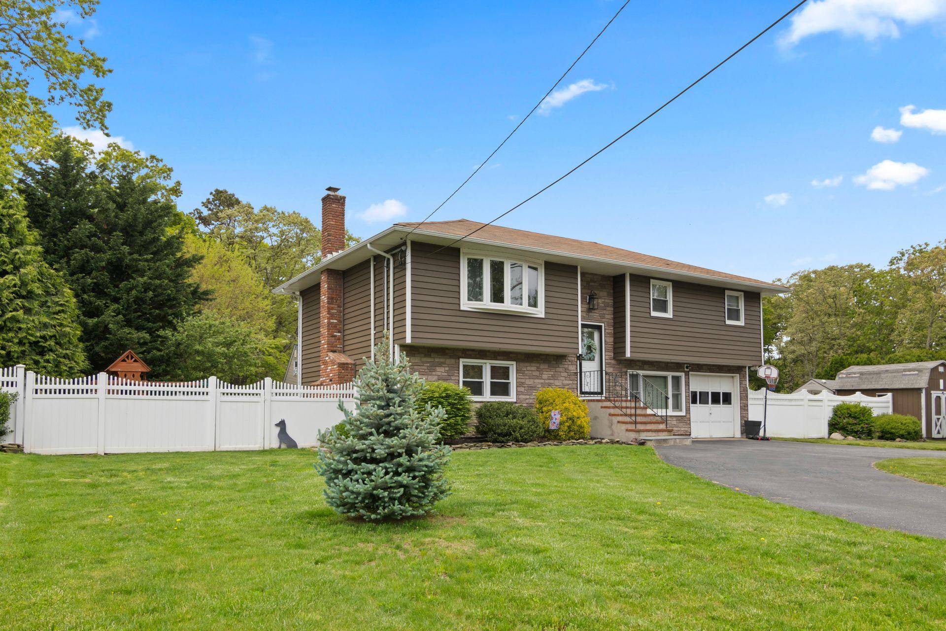 Miller Place, NY 11764,176 Harrison AVE