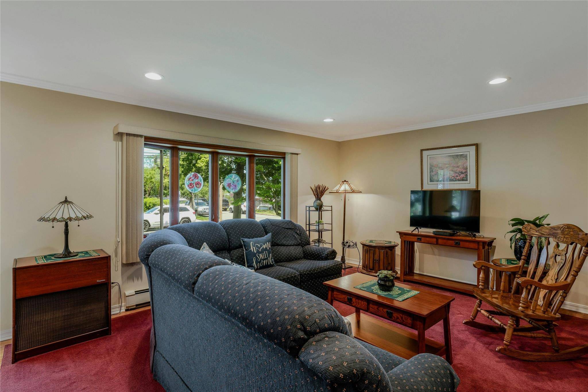 New Hyde Park, NY 11040,1784 W End AVE