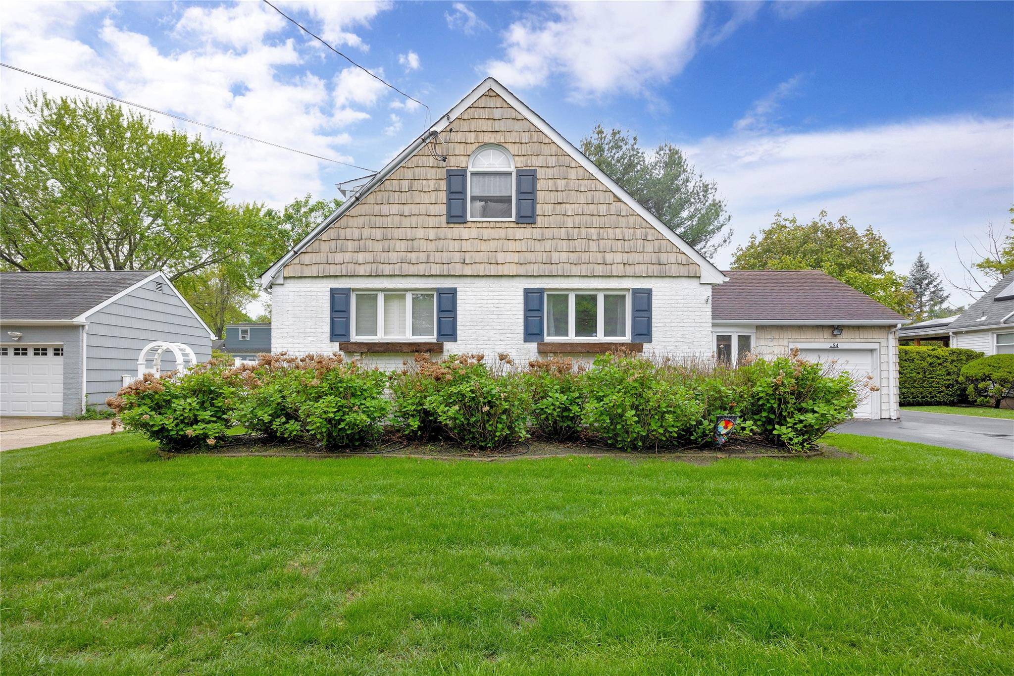 Amityville, NY 11701,54 Bryan AVE