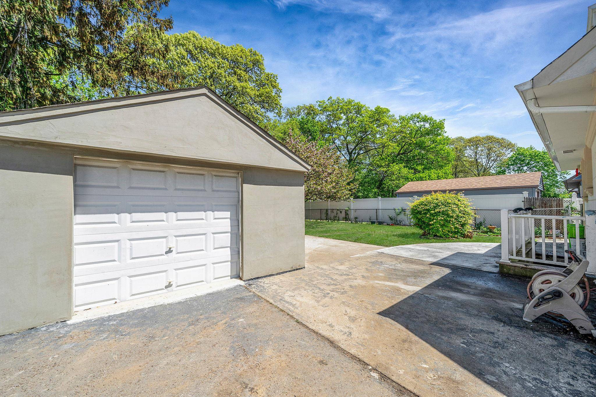 Roosevelt, NY 11575,129 Mirin AVE