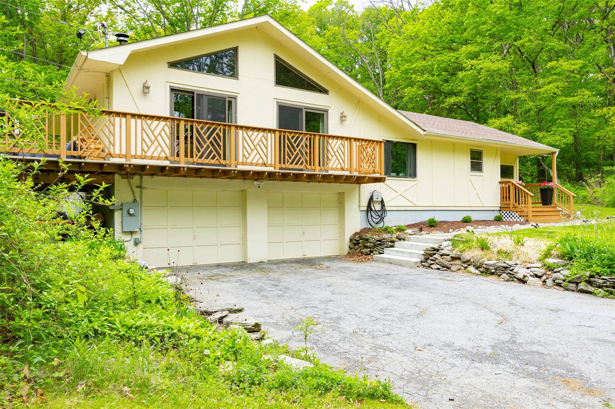 Lagrangeville, NY 12540,225 N Smith RD