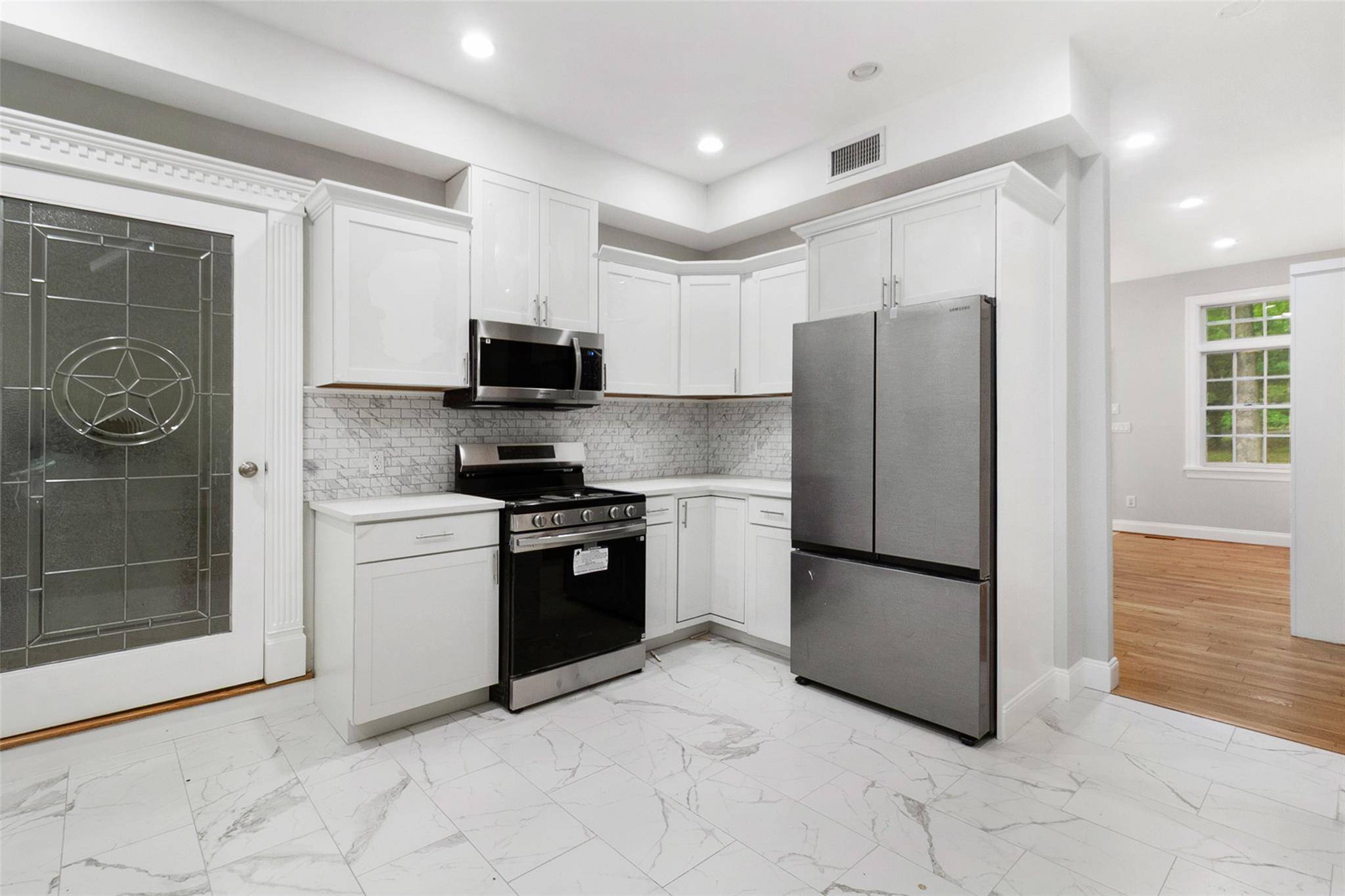 Garrison, NY 10524,25 Ferris DR