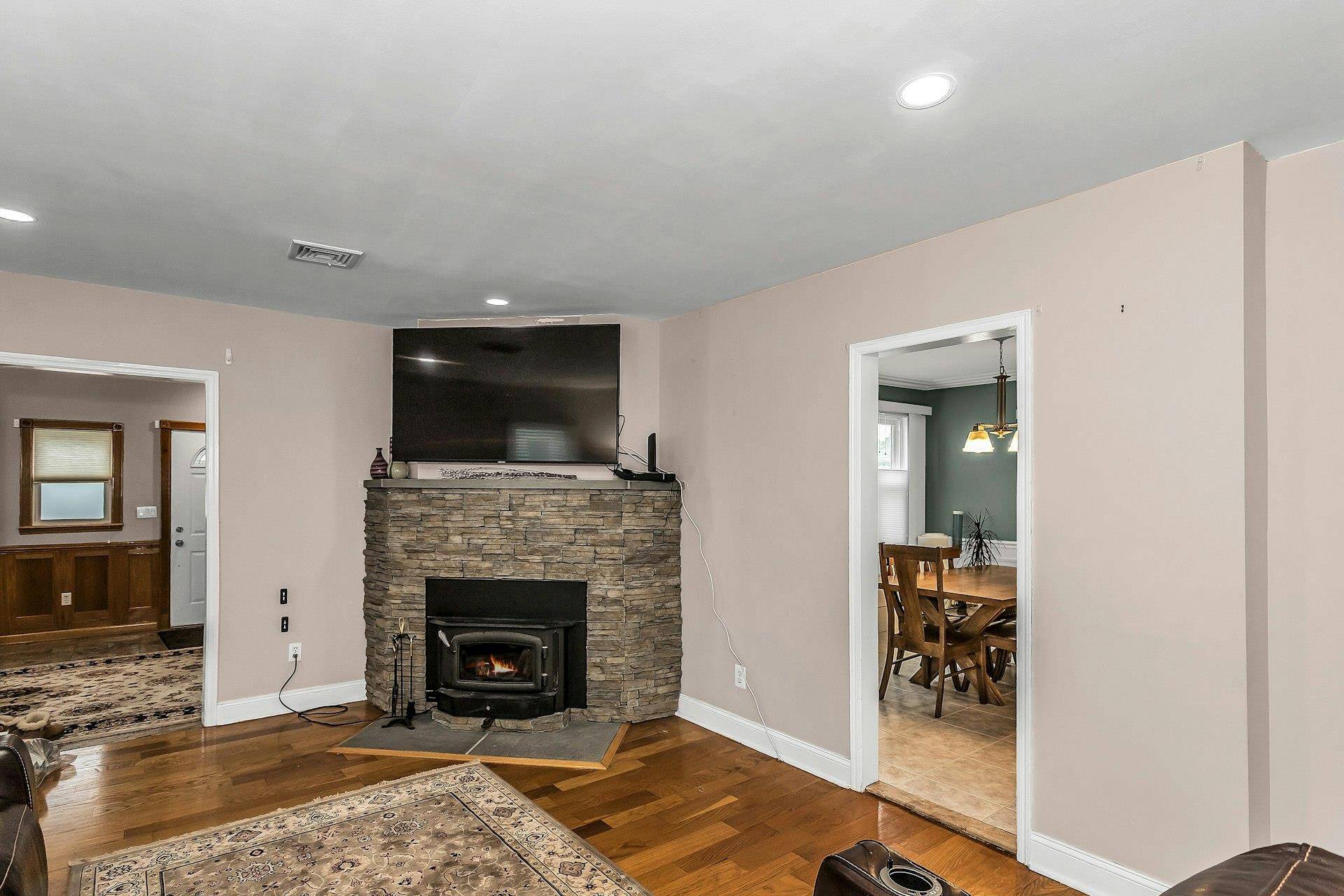 Bellerose, NY 11426,85-28 252 ST