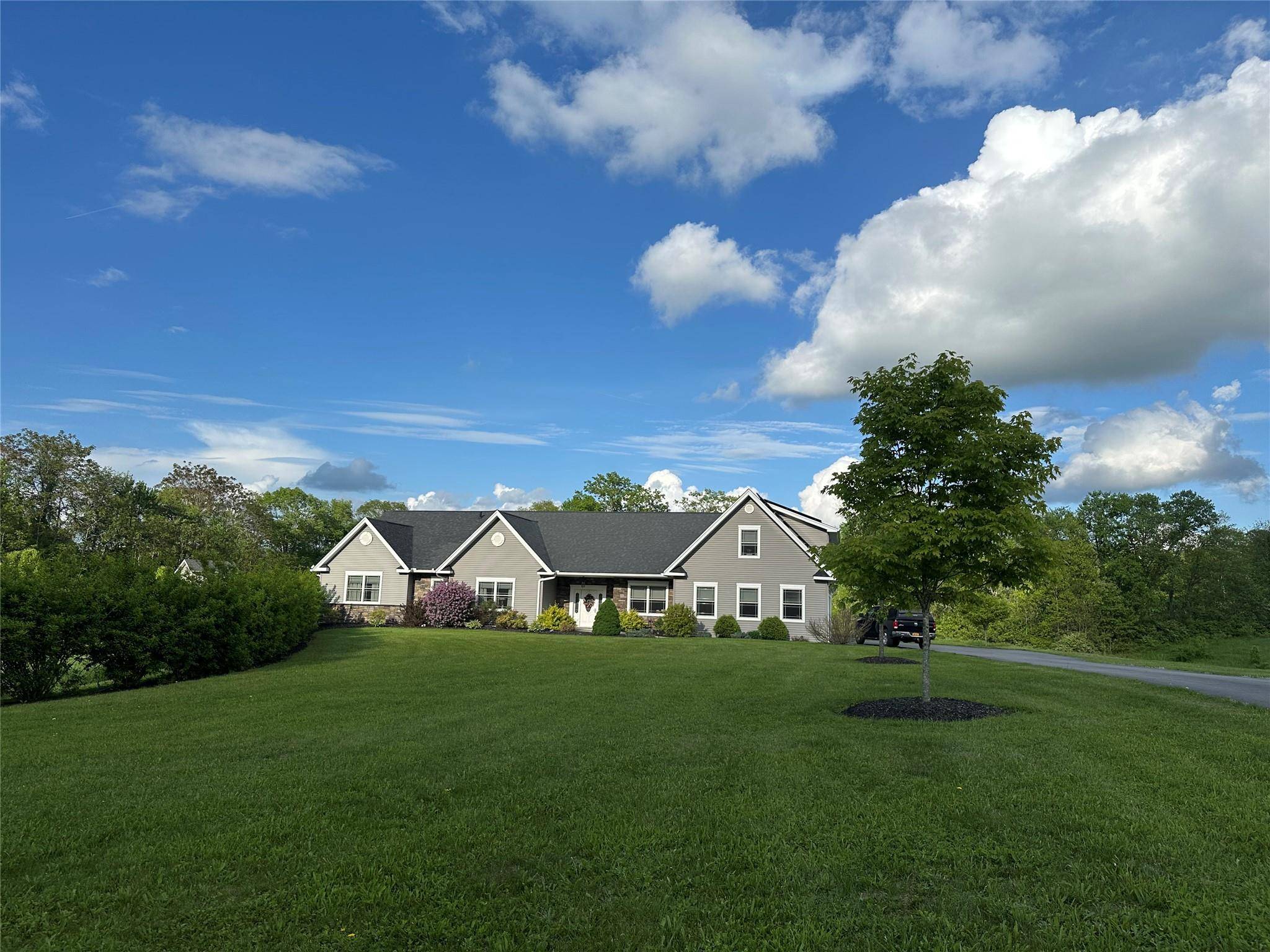 Pleasant Valley, NY 12569,62 Freedom RD