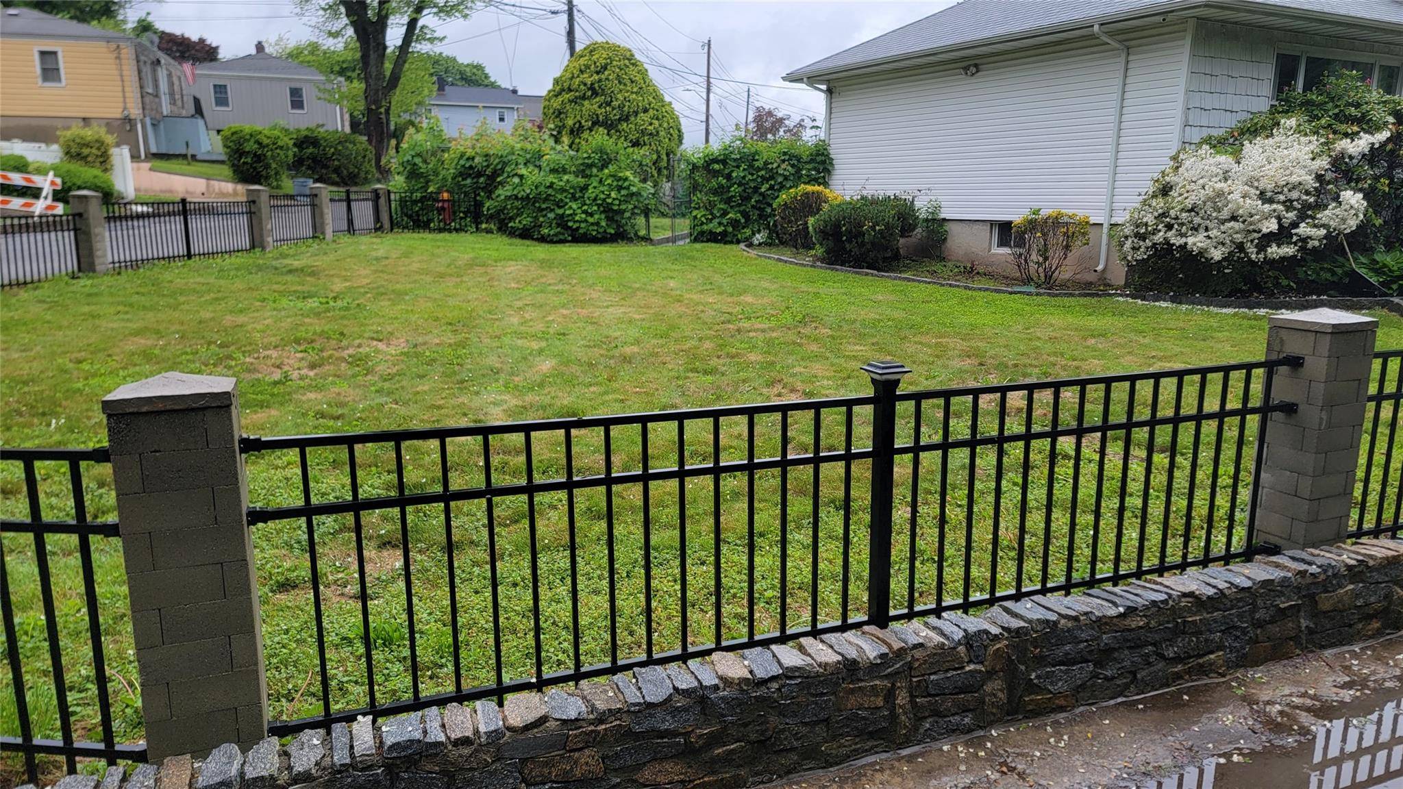 Yonkers, NY 10710,1 Cheshire LN