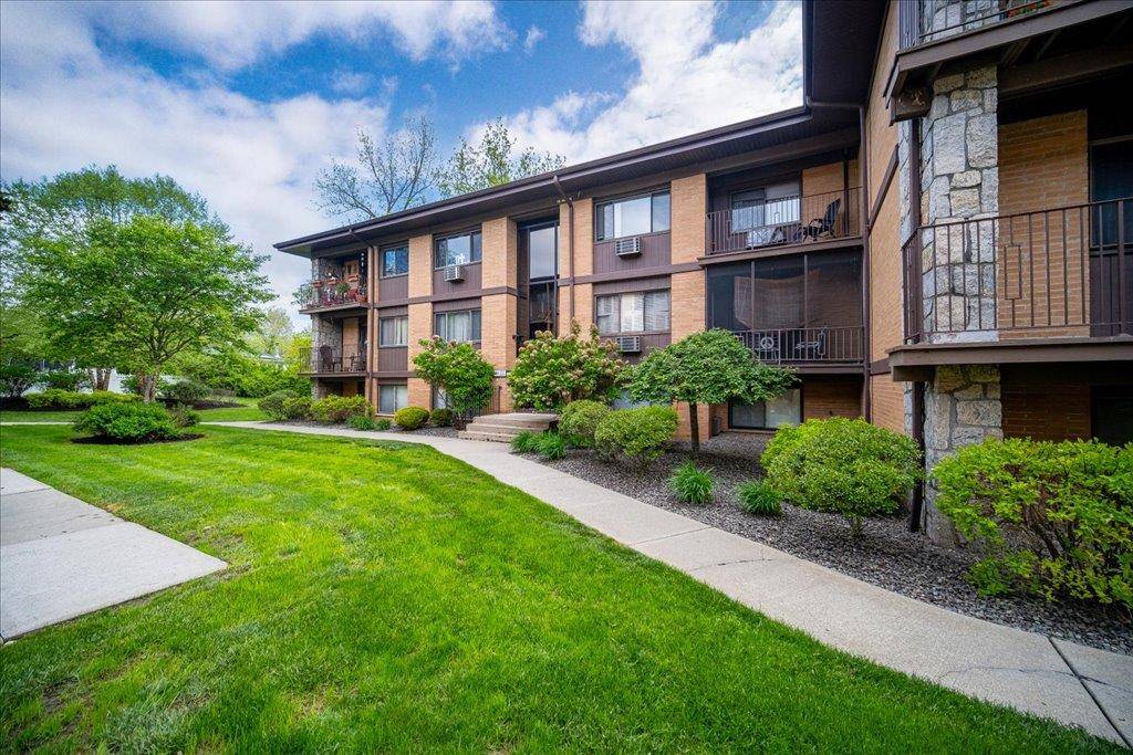 New Windsor, NY 12553,10 Oakwood Terrace #118