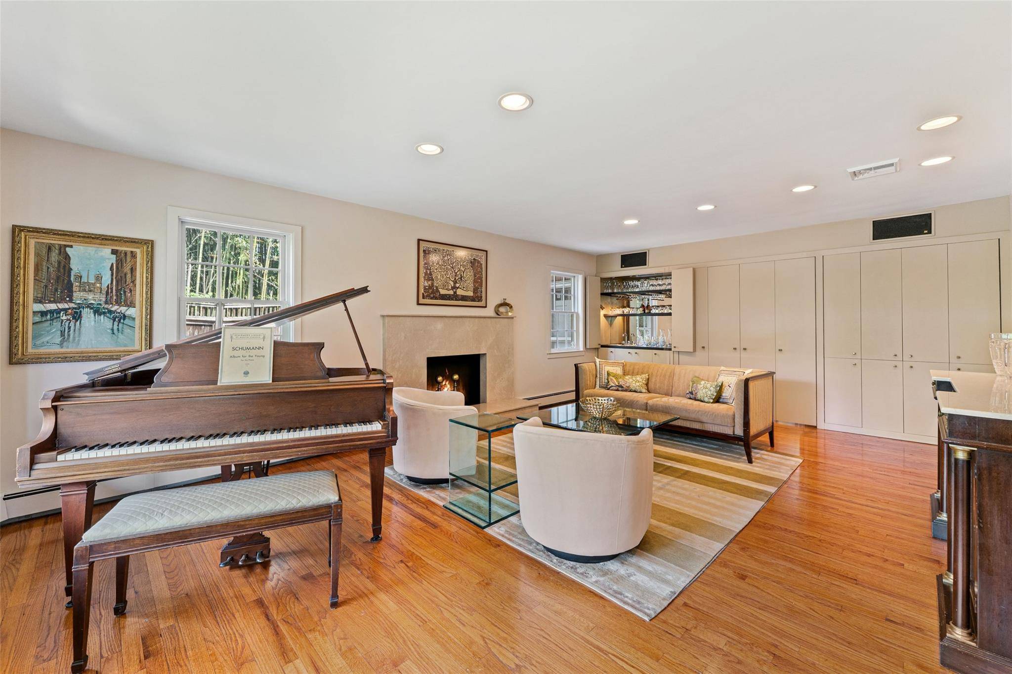 Hastings-on-hudson, NY 10706,50 Burnside DR