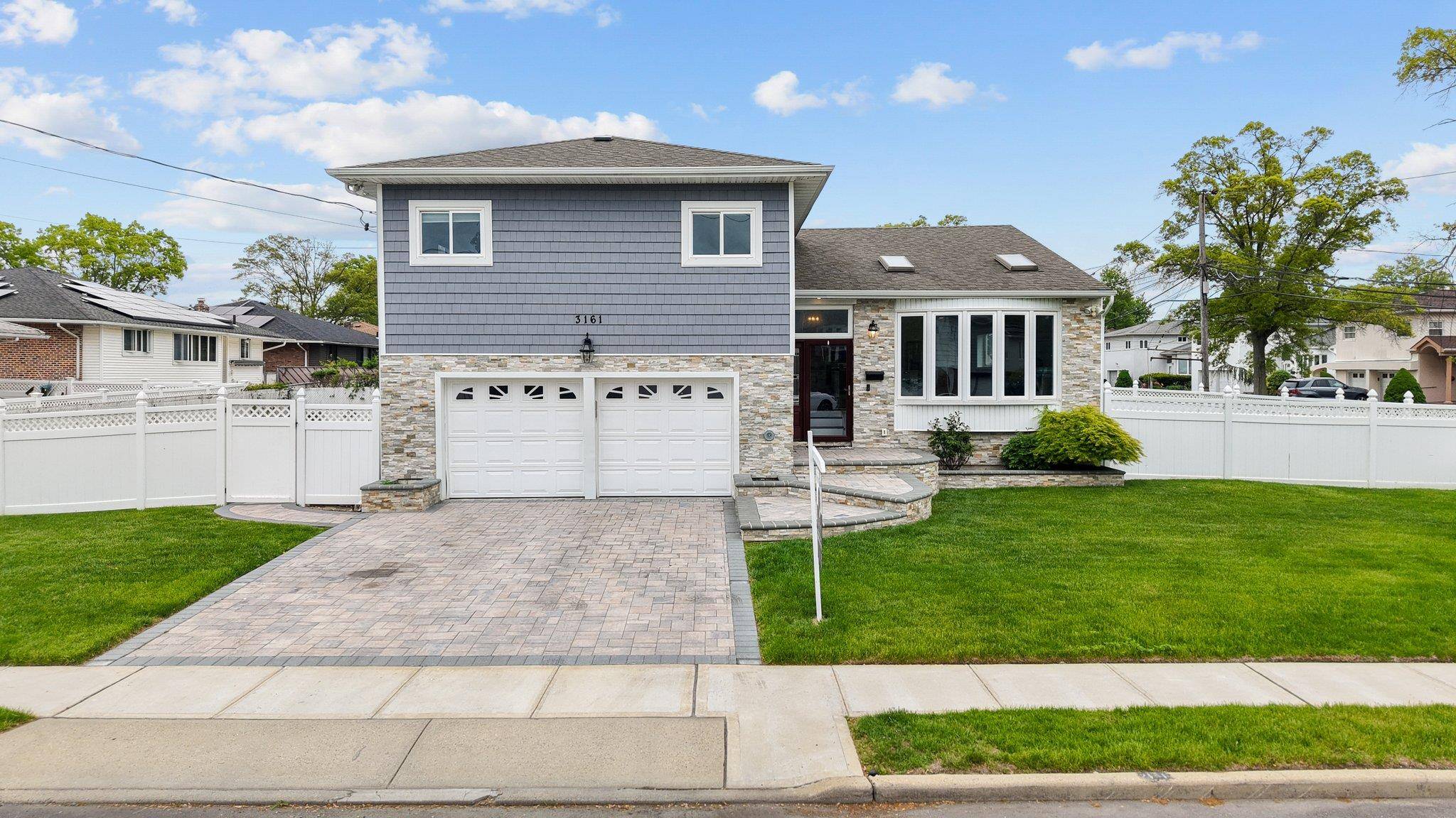 Baldwin Harbor, NY 11510,3161 Grand AVE