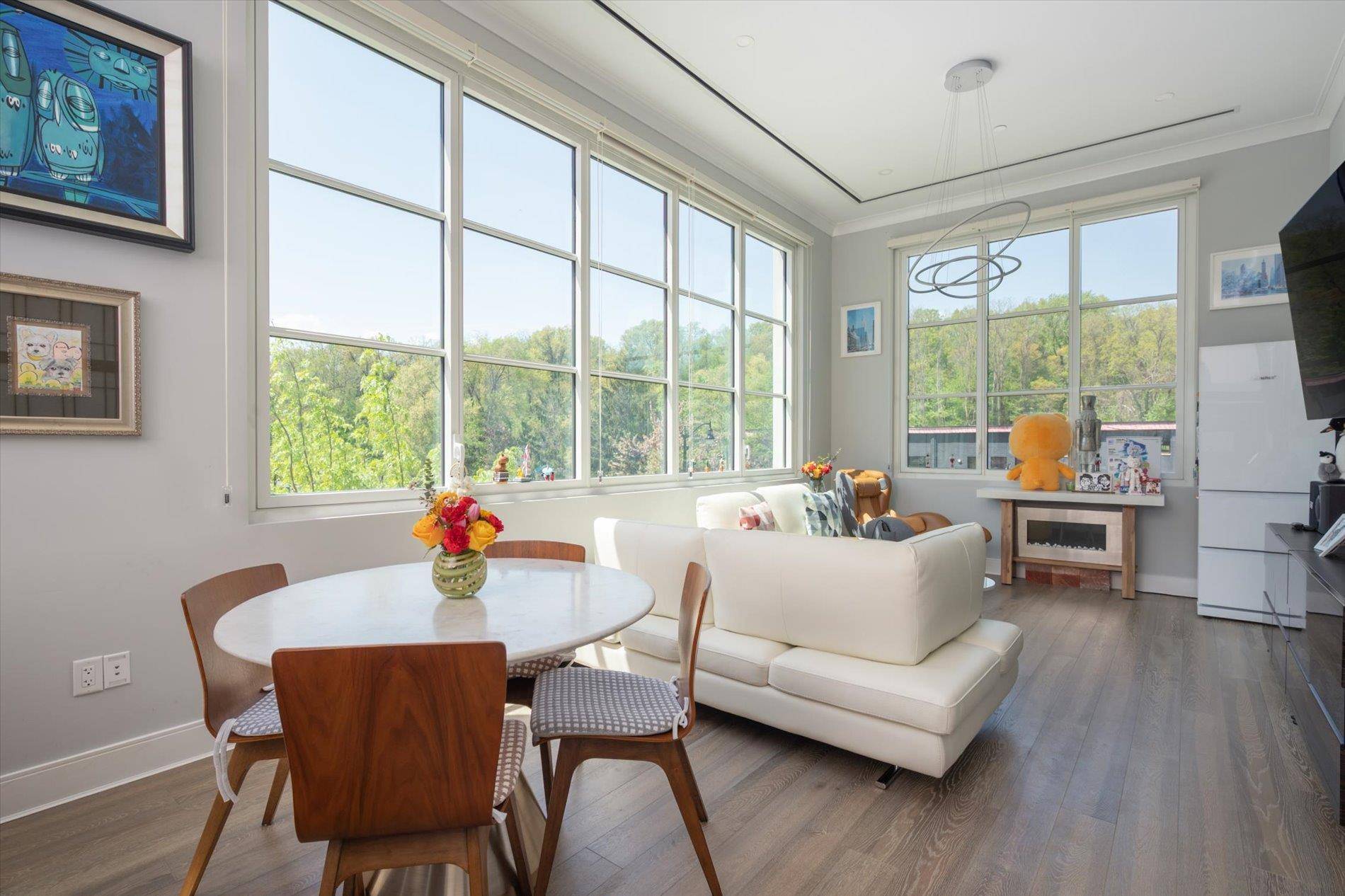 Glen Cove, NY 11542,100 Garvies Point RD #1042
