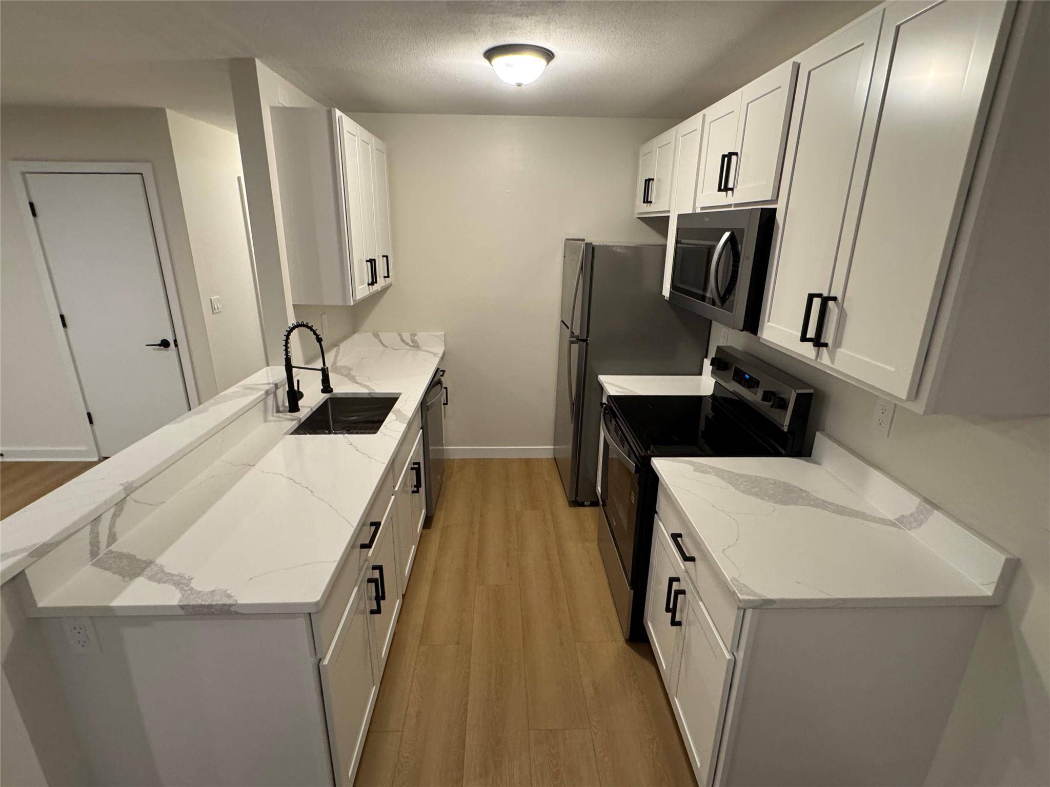Hyde Park, NY 12538,20 Crum Elbow RD #8C